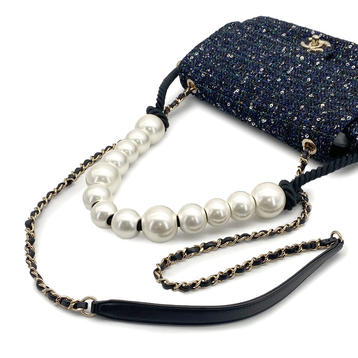 luxury promise japan CHANEL TWEED SEQUINS FAUX PEARL CHAIN HAND SHOULDER BAG NAVY BLACK TWEED GOLD HARDWARE 90317906