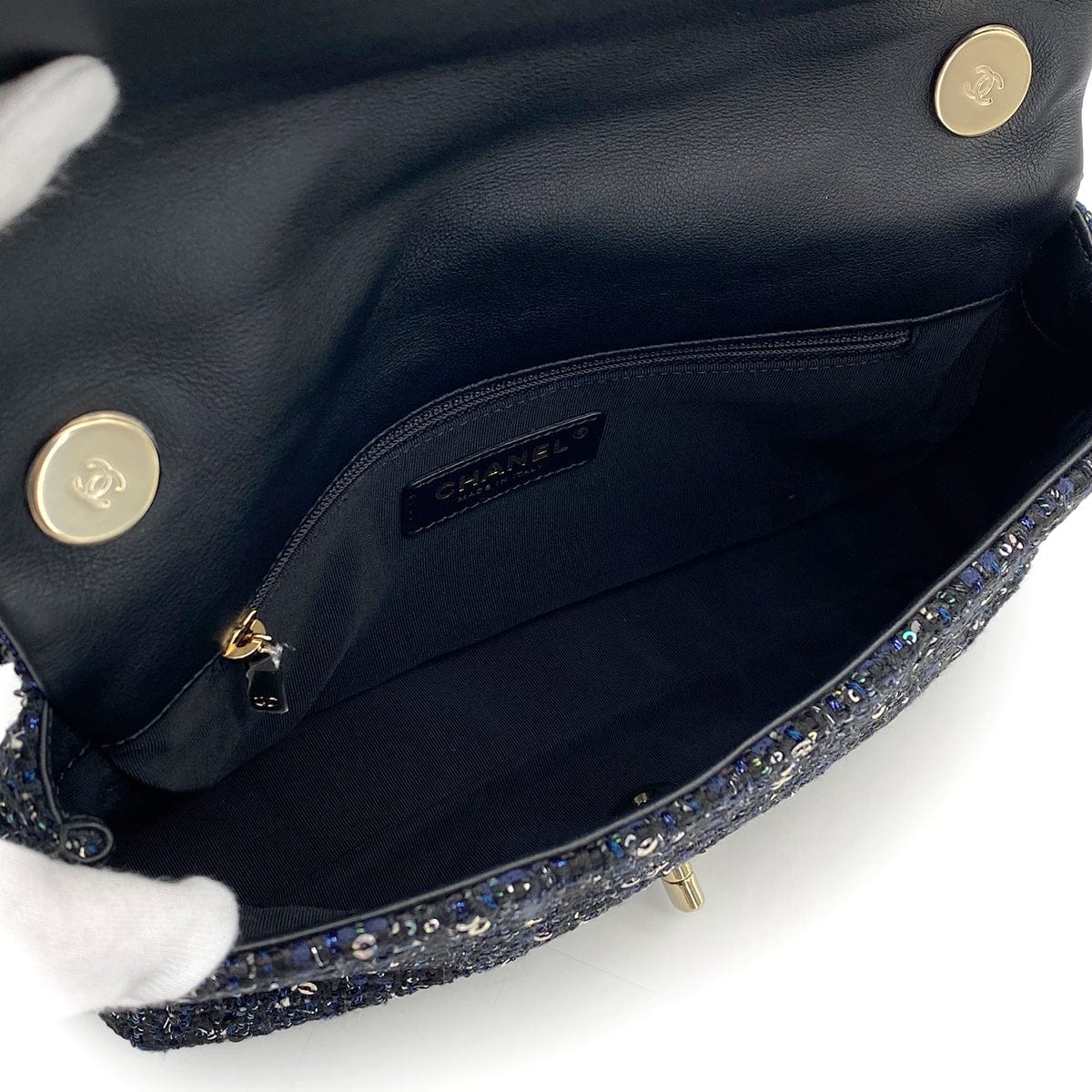 luxury promise japan CHANEL TWEED SEQUINS FAUX PEARL CHAIN HAND SHOULDER BAG NAVY BLACK TWEED GOLD HARDWARE 90317906