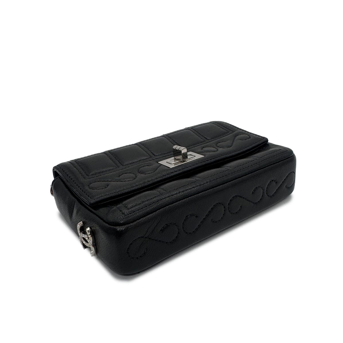 Luxury Promise Japan CHANEL VINTAGE 2.55 CHOCOLATE BAR MINI CHAIN SHOULDER BAG BLACK LAMB SKIN 90303020