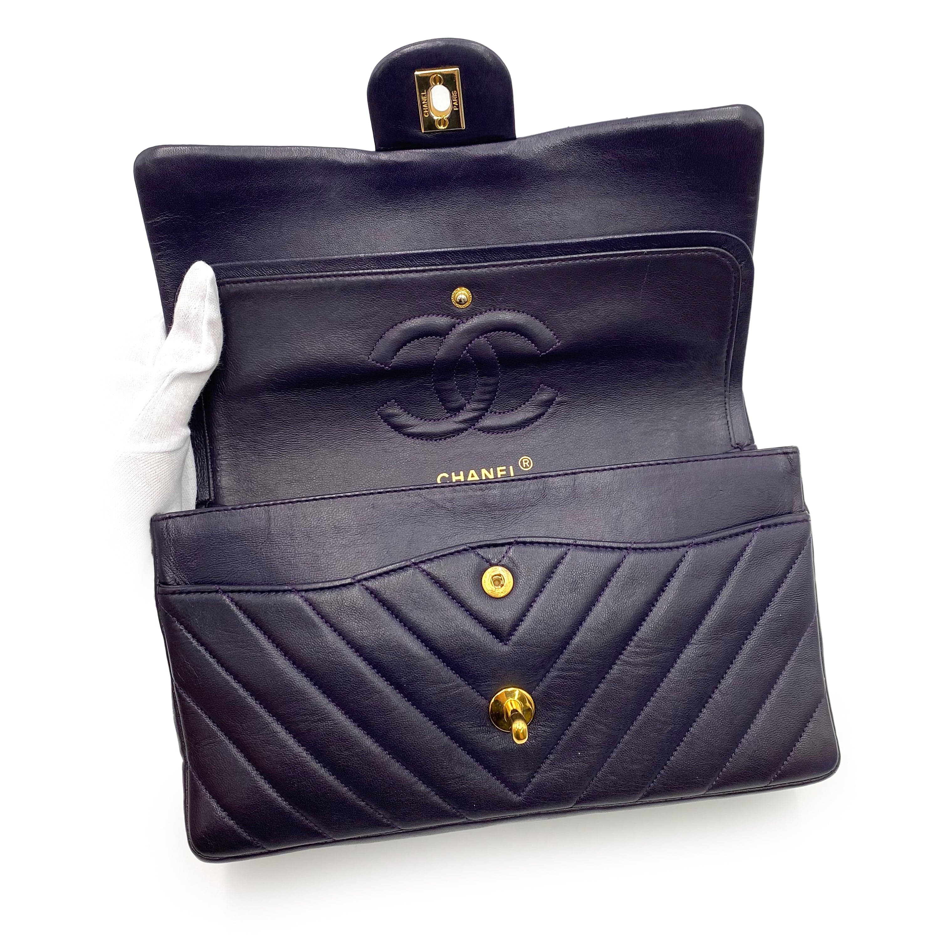 Luxury Promise Japan CHANEL VINTAGE CHEVRON DOUBLE FLAP CHAIN SHOULDER BAG PURPLE LAMB SKIN 90238527