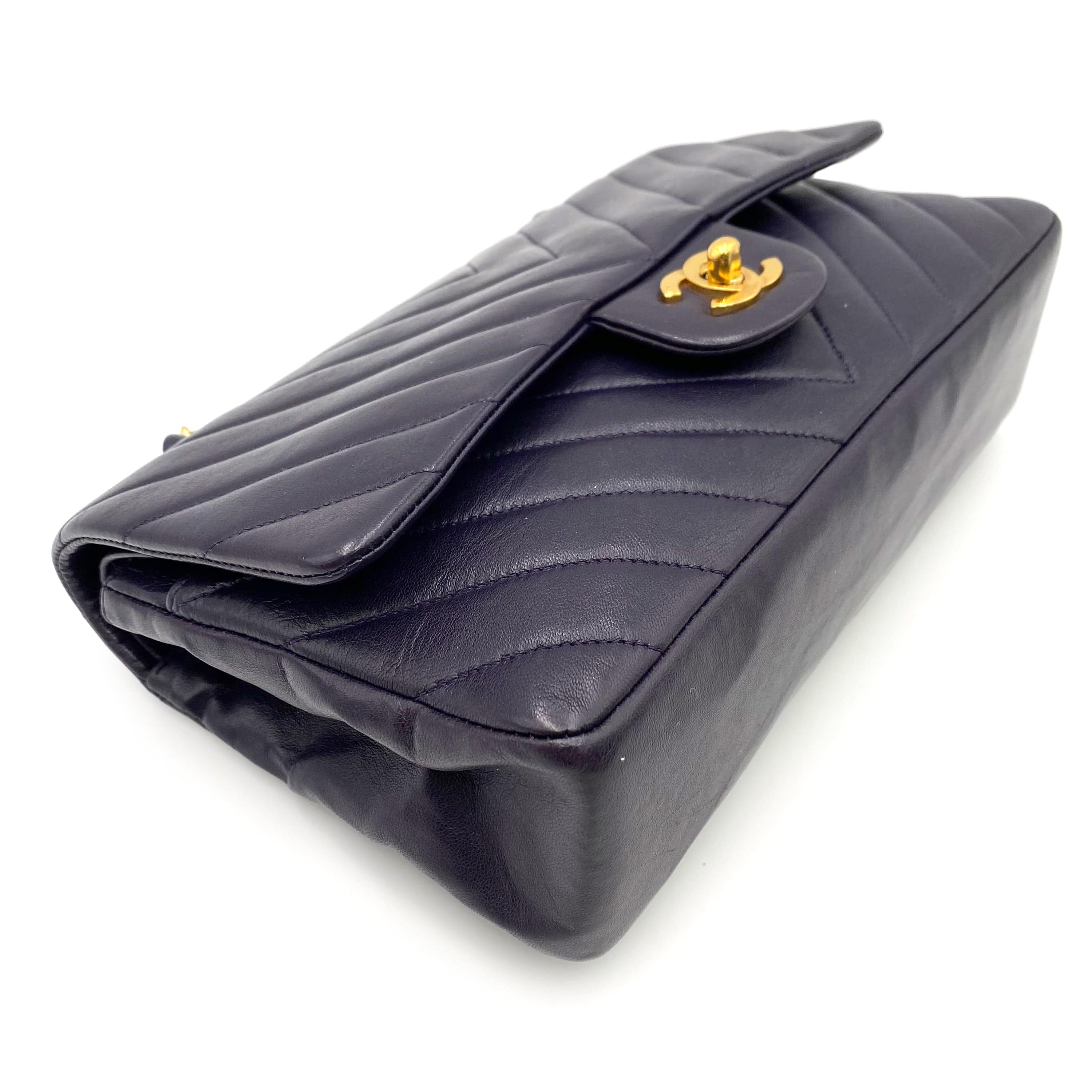 Luxury Promise Japan CHANEL VINTAGE CHEVRON DOUBLE FLAP CHAIN SHOULDER BAG PURPLE LAMB SKIN 90238527