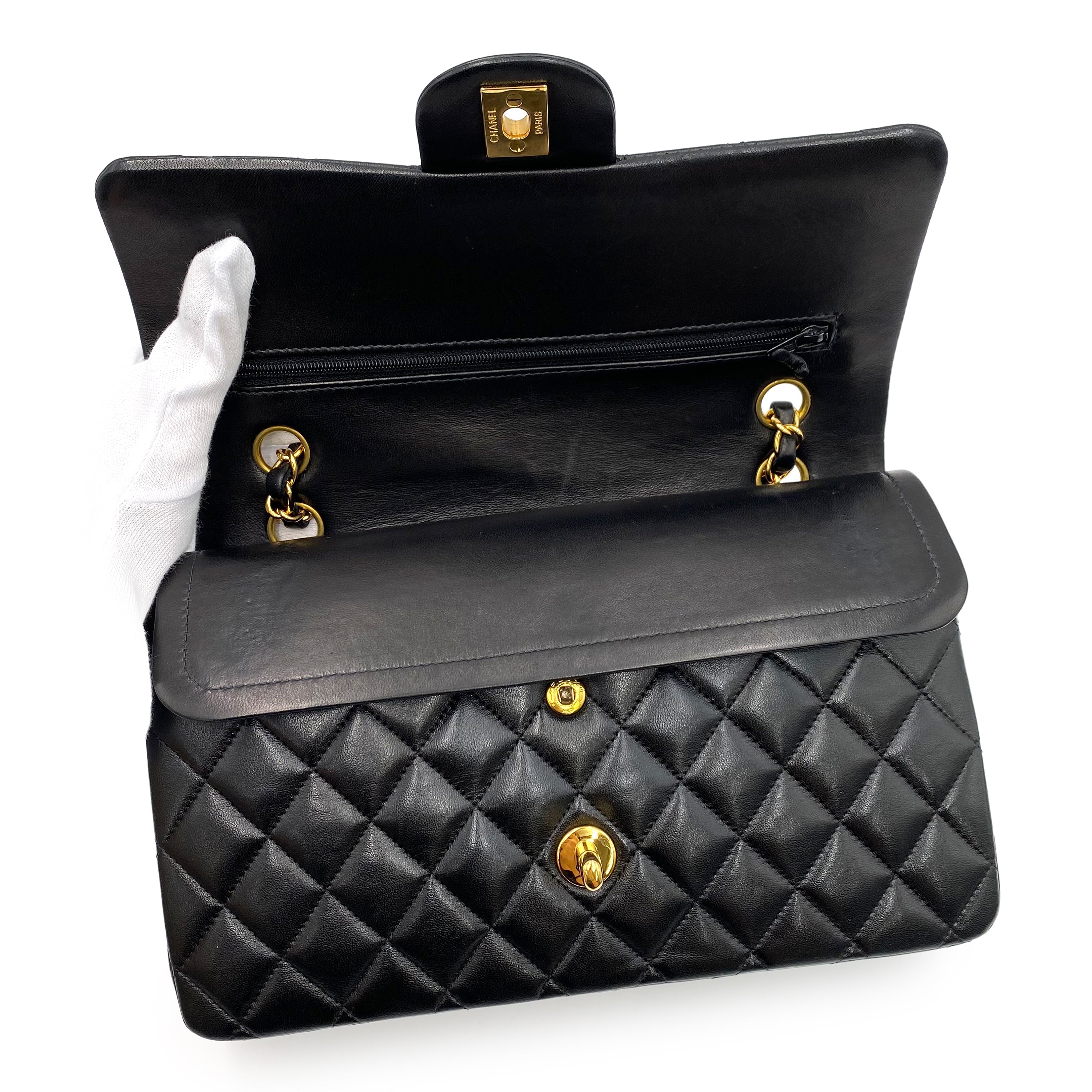 Luxury Promise Japan CHANEL VINTAGE CLASSIC FLAP MEDIUM CHAIN SHOULDER BAG BLACK LAMB SKIN 90238535
