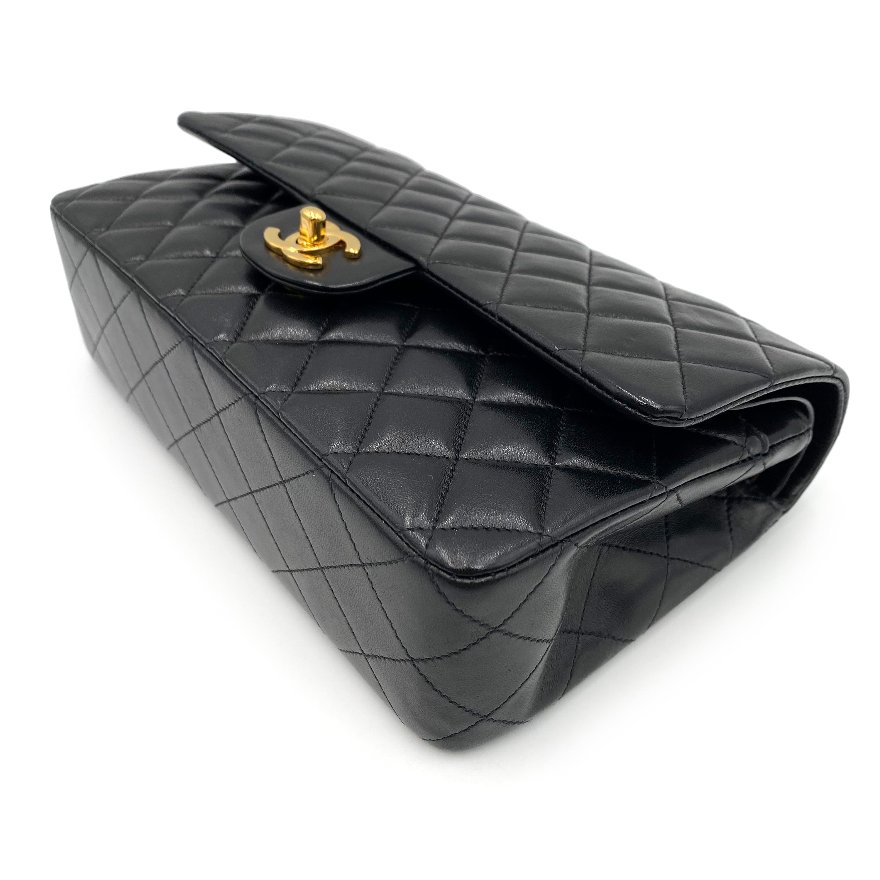 Luxury Promise Japan CHANEL VINTAGE CLASSIC FLAP MEDIUM CHAIN SHOULDER BAG BLACK LAMB SKIN 90238535