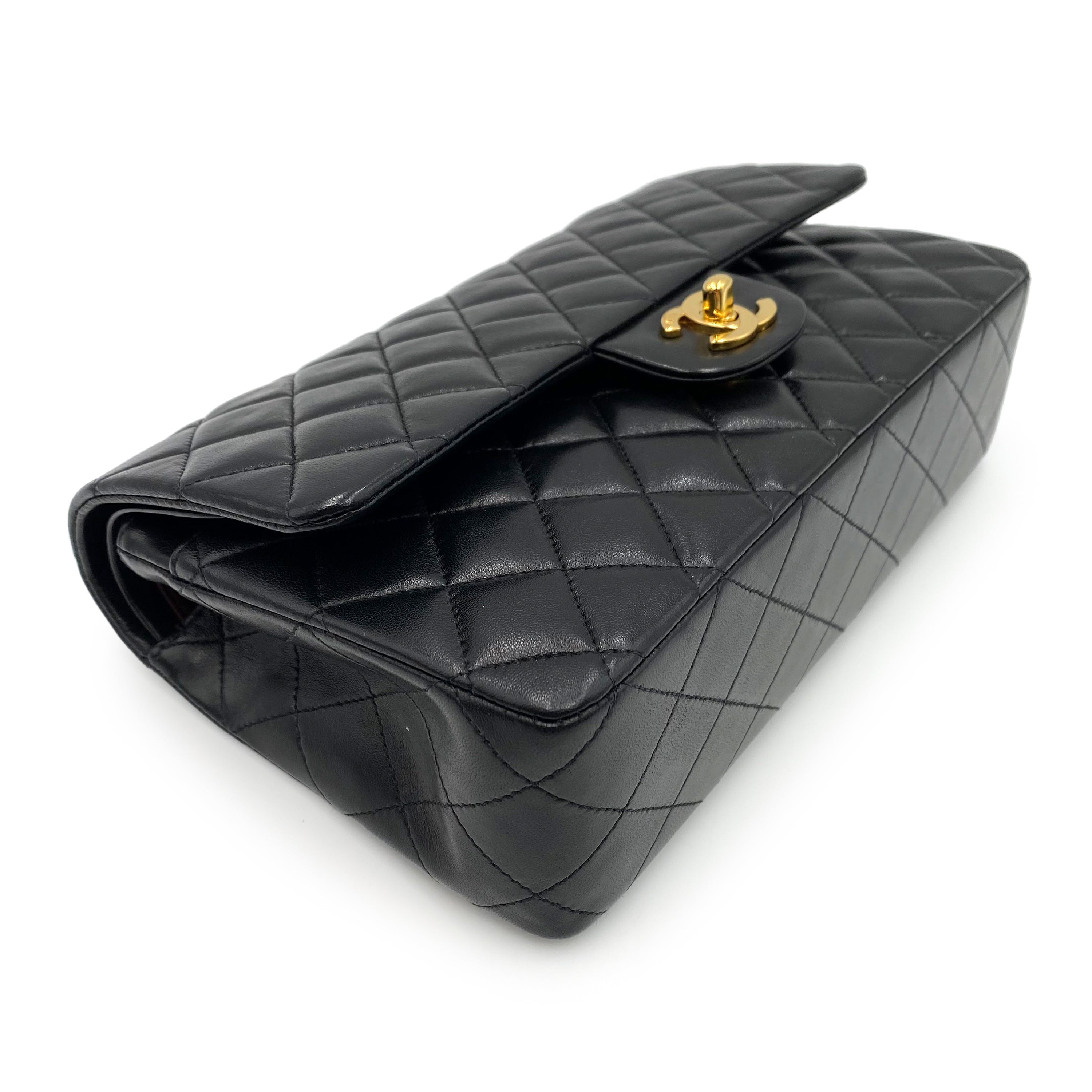 Luxury Promise Japan CHANEL VINTAGE CLASSIC FLAP MEDIUM CHAIN SHOULDER BAG BLACK LAMB SKIN 90238535