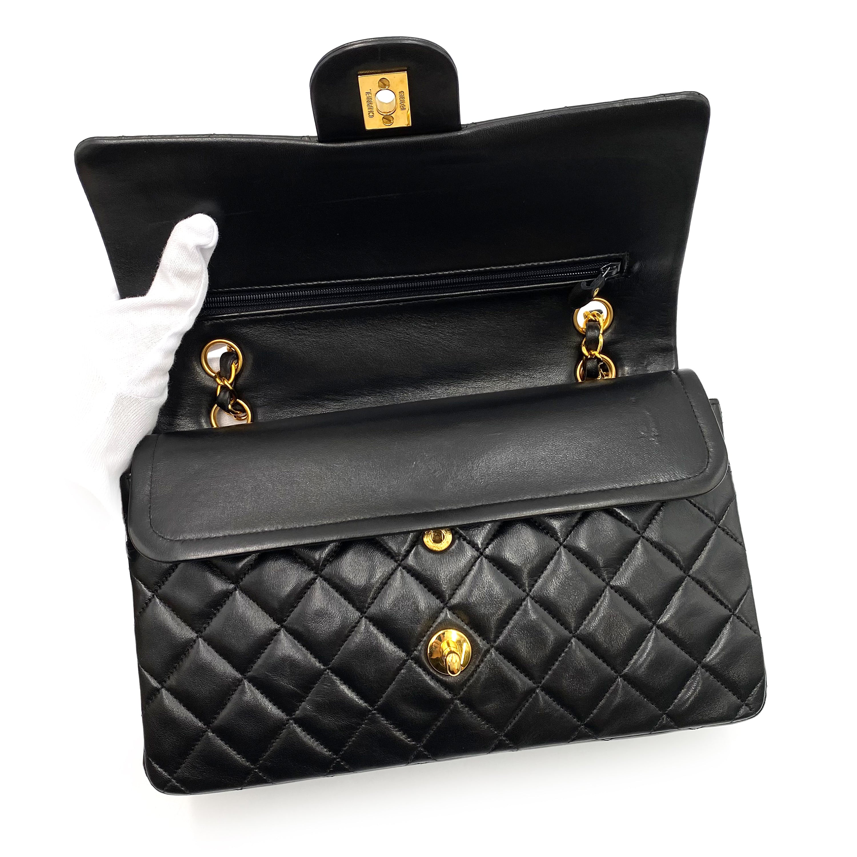 Luxury Promise Japan CHANEL VINTAGE CLASSIC FLAP MEDIUM CHAIN SHOULDER BAG BLACK LAMB SKIN 90239093