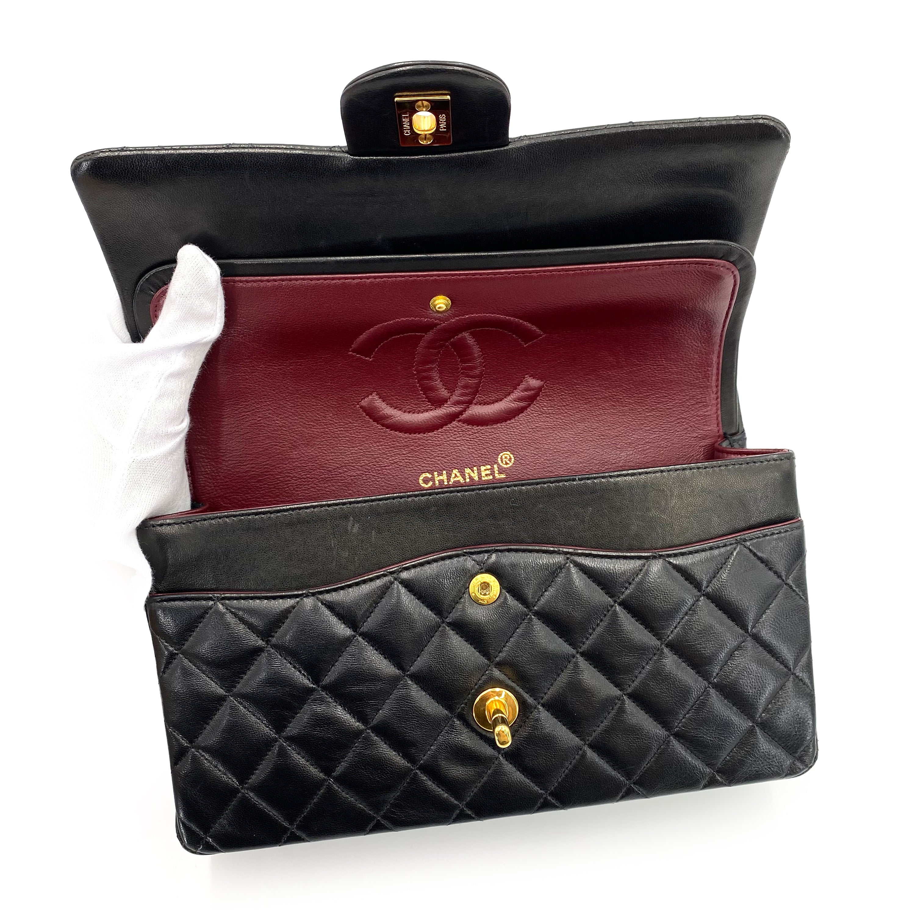 Luxury Promise Japan CHANEL VINTAGE CLASSIC FLAP MEDIUM CHAIN SHOULDER BAG BLACK LAMB SKIN 90239411