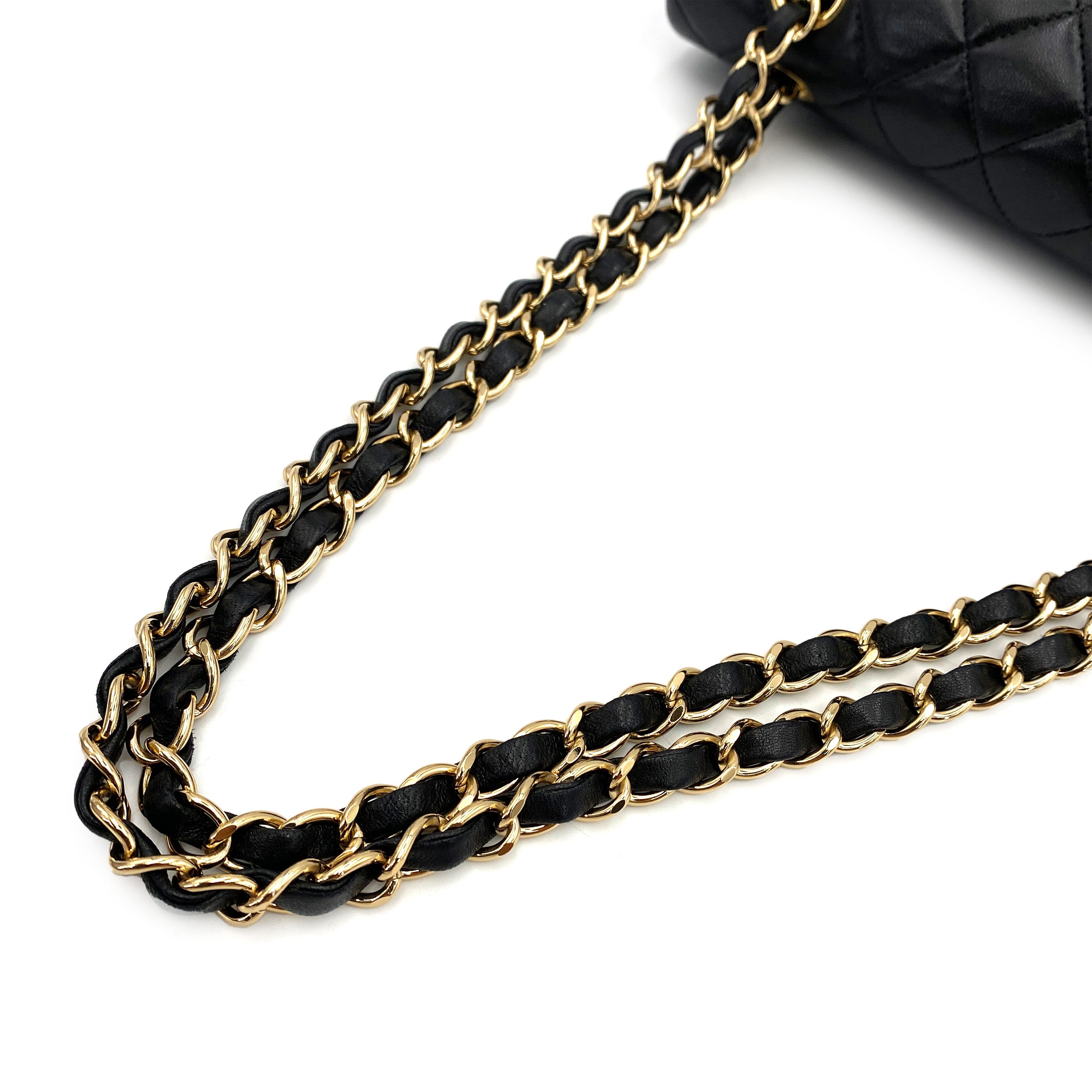 Luxury Promise Japan CHANEL VINTAGE CLASSIC FLAP MEDIUM CHAIN SHOULDER BAG BLACK LAMB SKIN 90250292