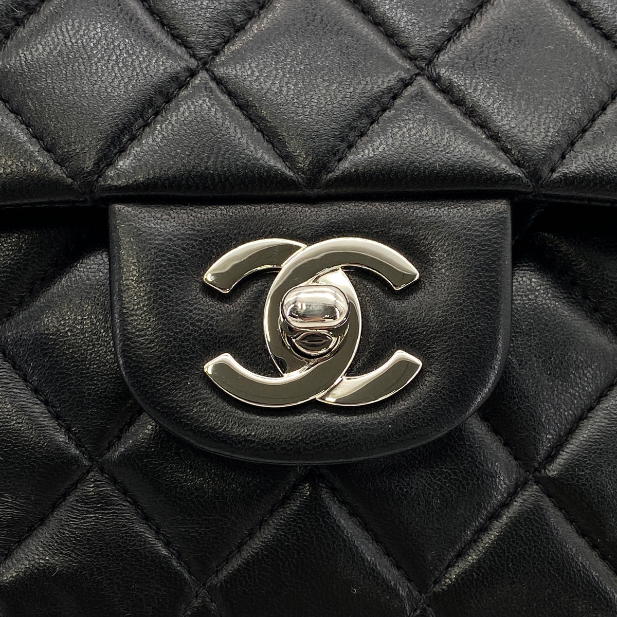 Luxury Promise Japan CHANEL VINTAGE CLASSIC FLAP MEDIUM CHAIN SHOULDER BAG BLACK LAMB SKIN 90268898