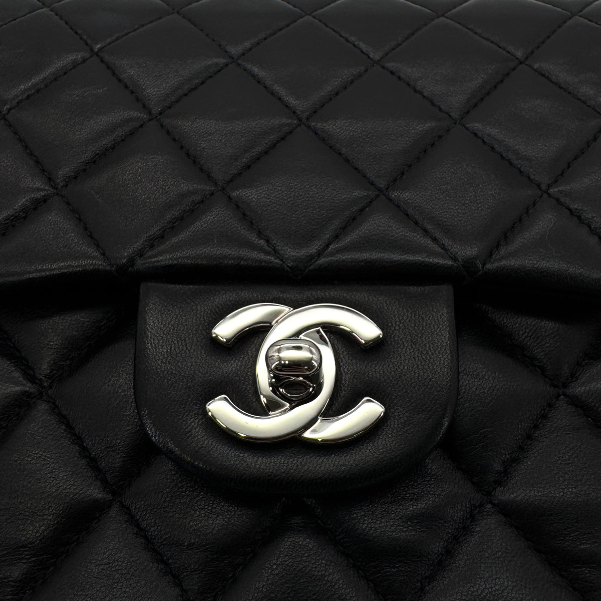 Luxury Promise Japan CHANEL VINTAGE CLASSIC FLAP MEDIUM CHAIN SHOULDER BAG BLACK LAMB SKIN 90288496
