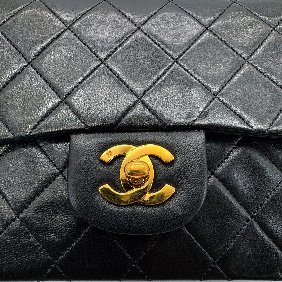 Luxury Promise Japan CHANEL VINTAGE CLASSIC FLAP SMALL CHAIN SHOULDER BAG BLACK LAMB SKIN 90287887