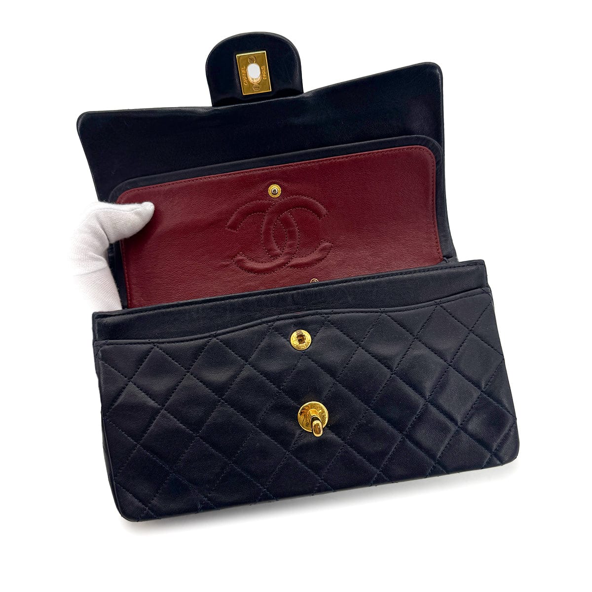 Luxury Promise Japan CHANEL VINTAGE CLASSIC FLAP SMALL CHAIN SHOULDER BAG NAVY LAMB SKIN 90304774