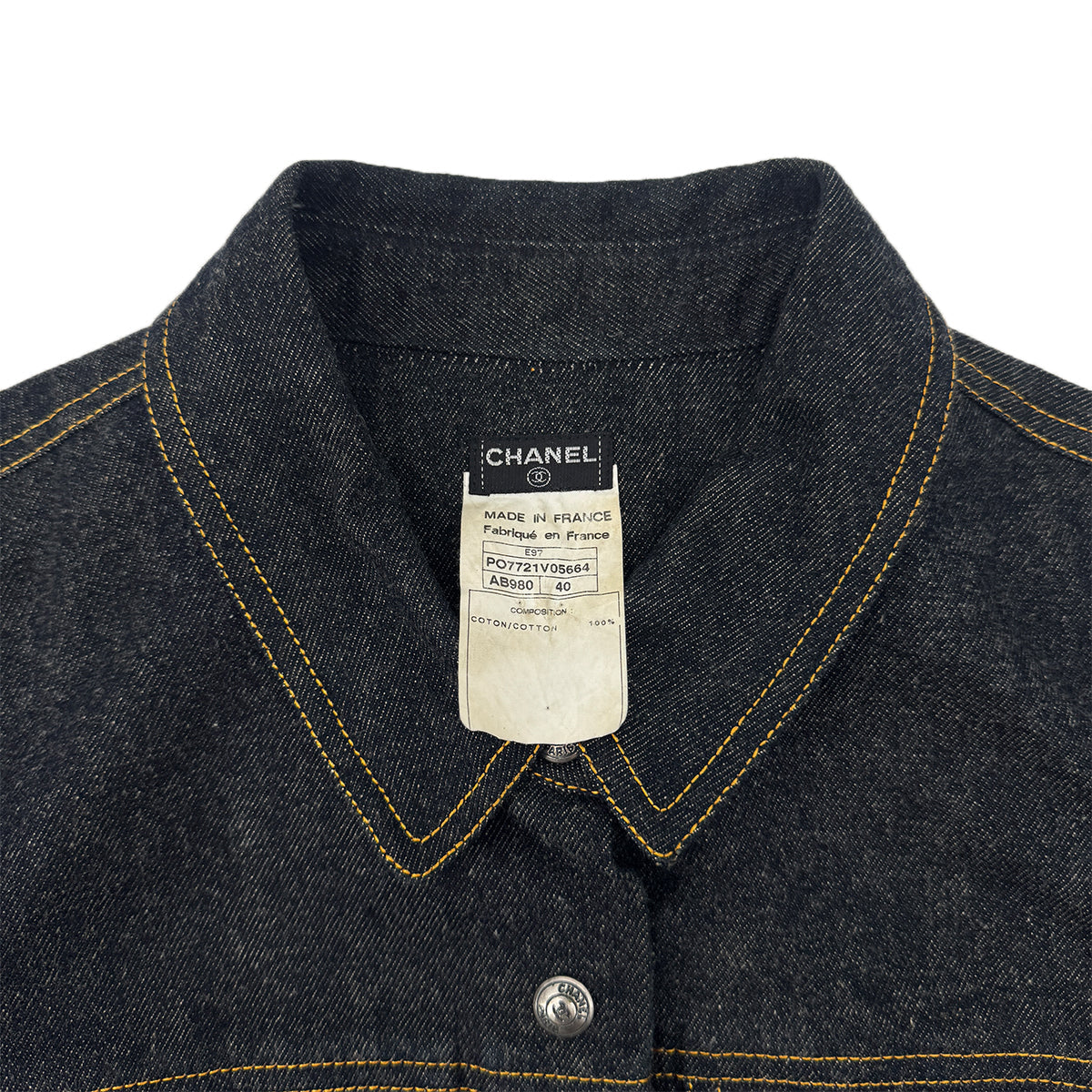 Luxury Promise Japan CHANEL VINTAGE COCO BUTTON DENIM SHORT JACKET NAVY COTTON 40 E97 RTW 90289573