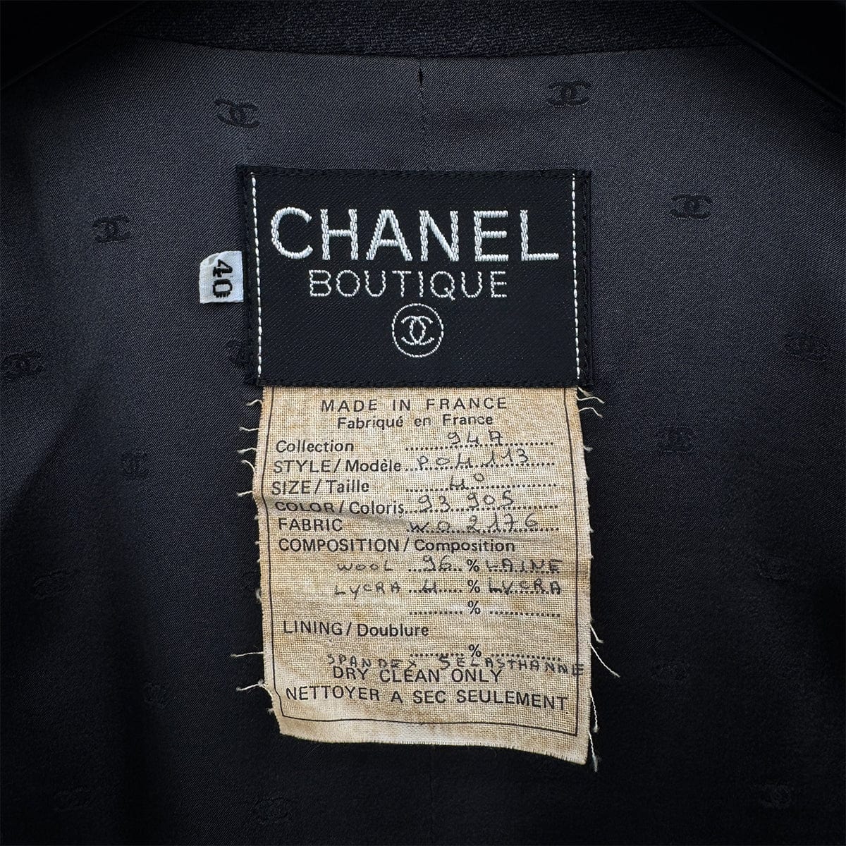 Luxury Promise Japan CHANEL VINTAGE COCO BUTTON JACKET SKIRT SET GRAY RED WOOL 40 94A RTW 90283647