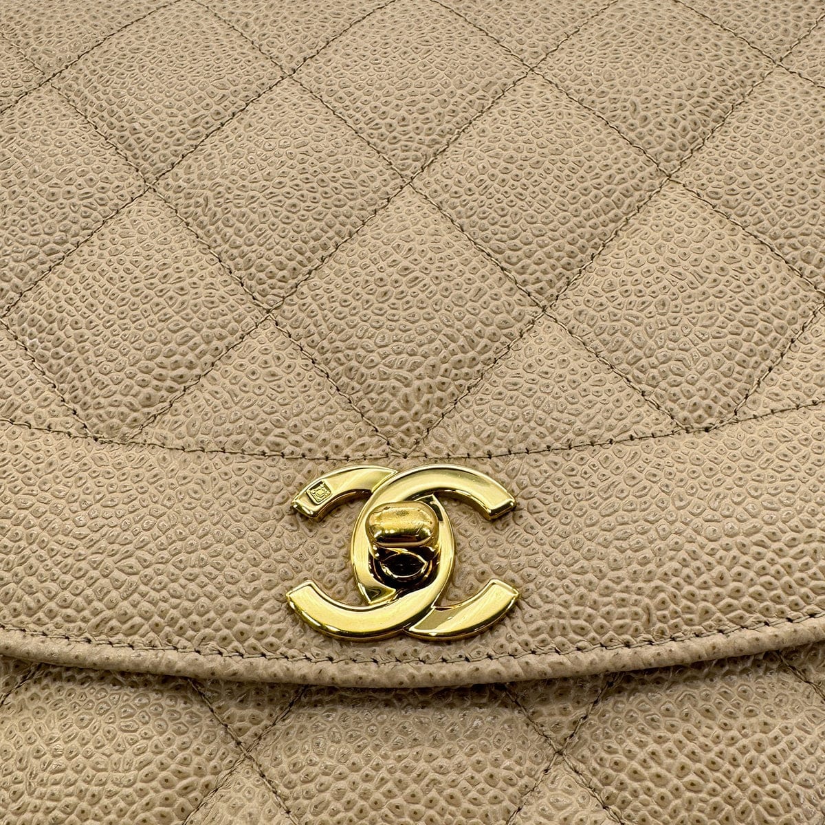 Luxury Promise Japan CHANEL VINTAGE DIANA MEDIUM CHAIN SHOULDER BAG BEIGE CAVIAR SKIN 90304980