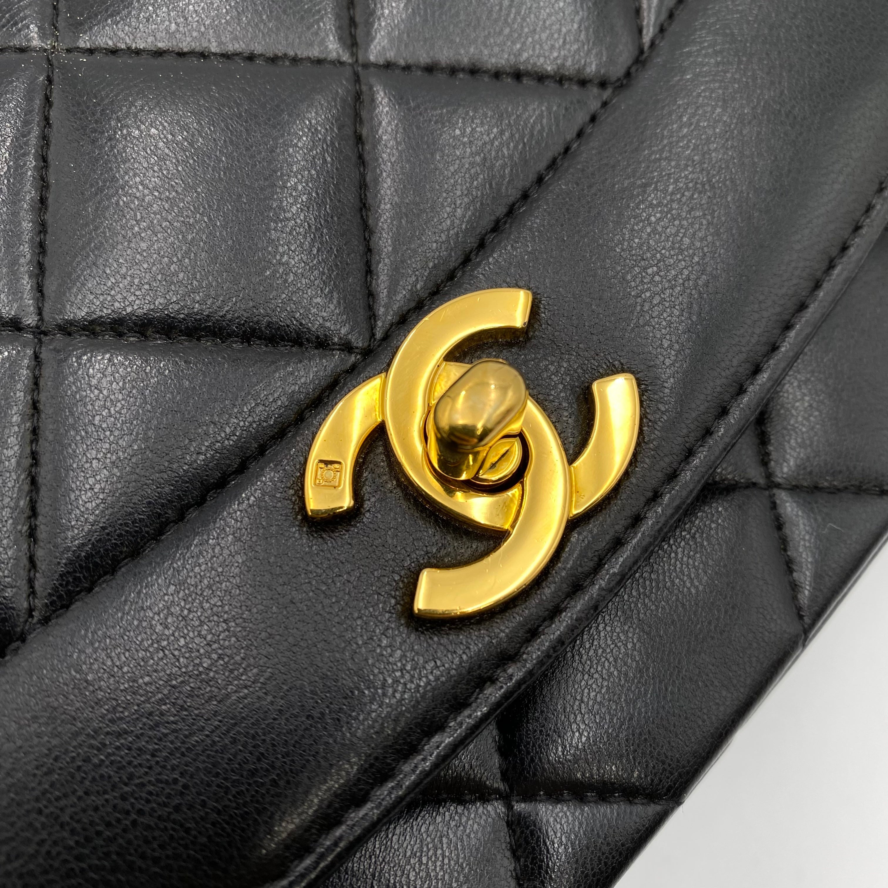 Luxury Promise Japan CHANEL VINTAGE DIANA MEDIUM CHAIN SHOULDER BAG BLACK LAMB SKIN 90220274