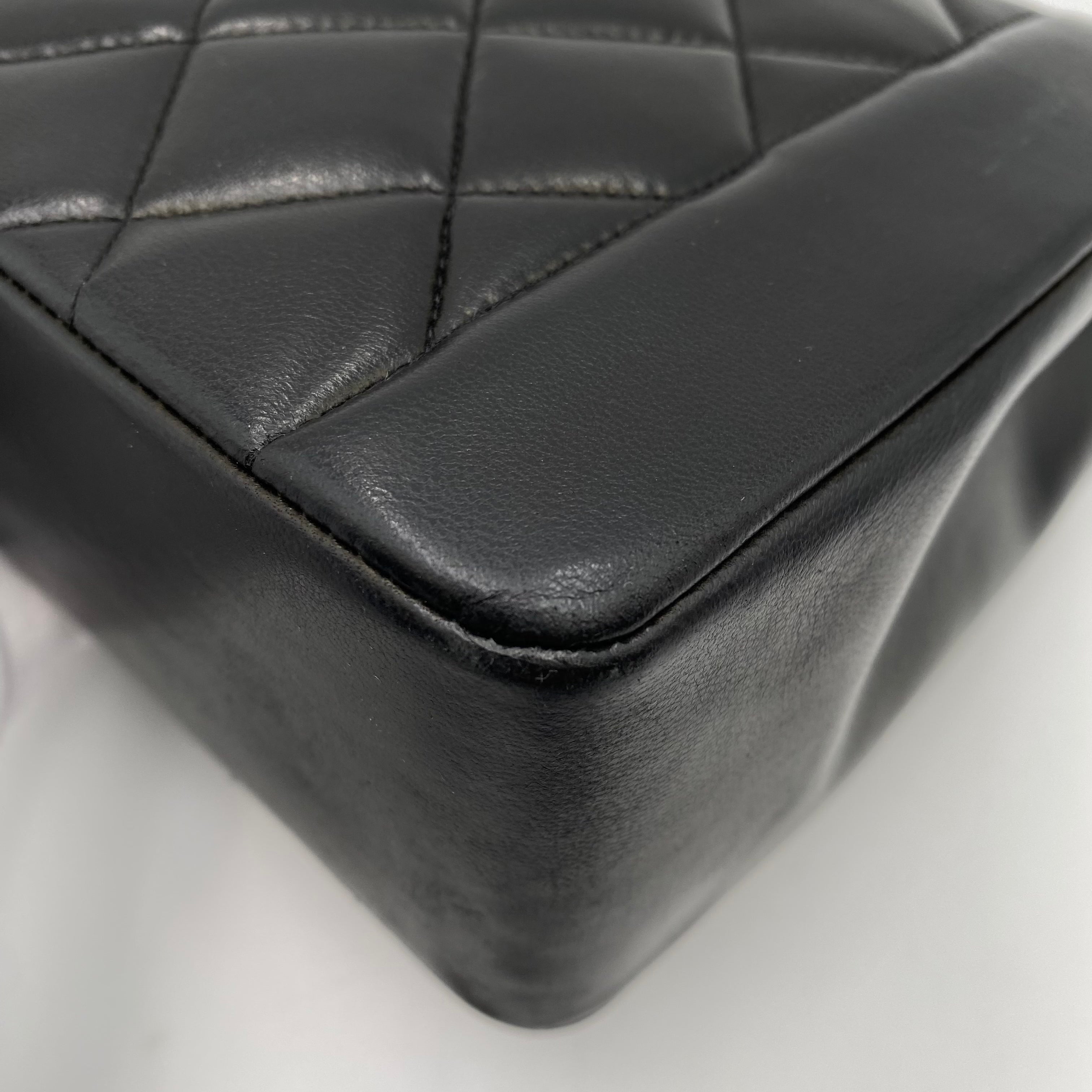 Luxury Promise Japan CHANEL VINTAGE DIANA MEDIUM CHAIN SHOULDER BAG BLACK LAMB SKIN 90220274