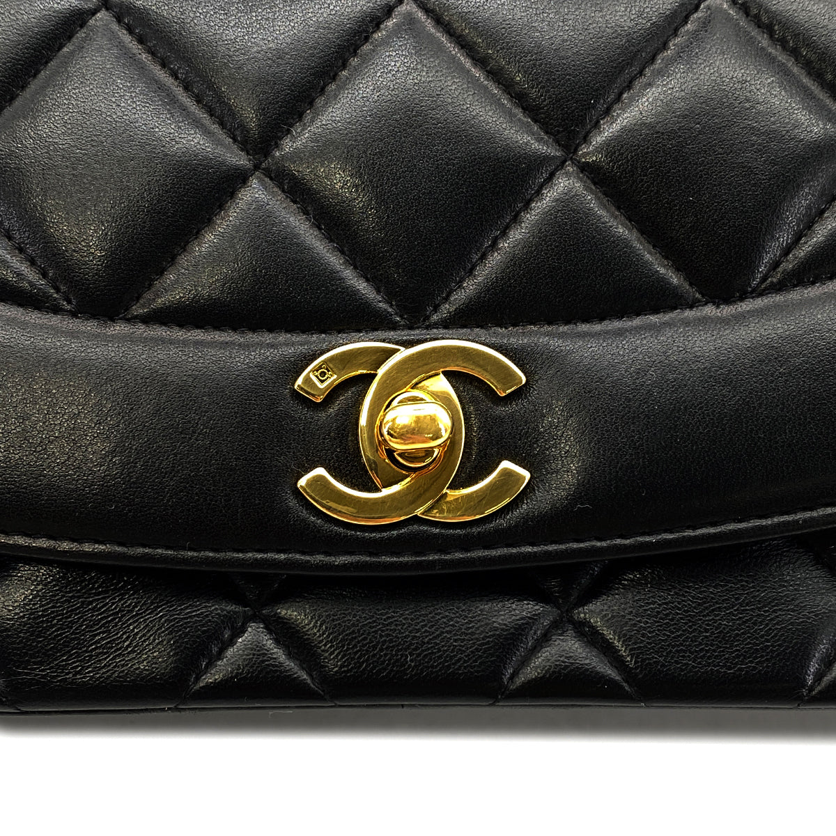 Luxury Promise Japan CHANEL VINTAGE DIANA MEDIUM CHAIN SHOULDER BAG BLACK LAMB SKIN 90268888
