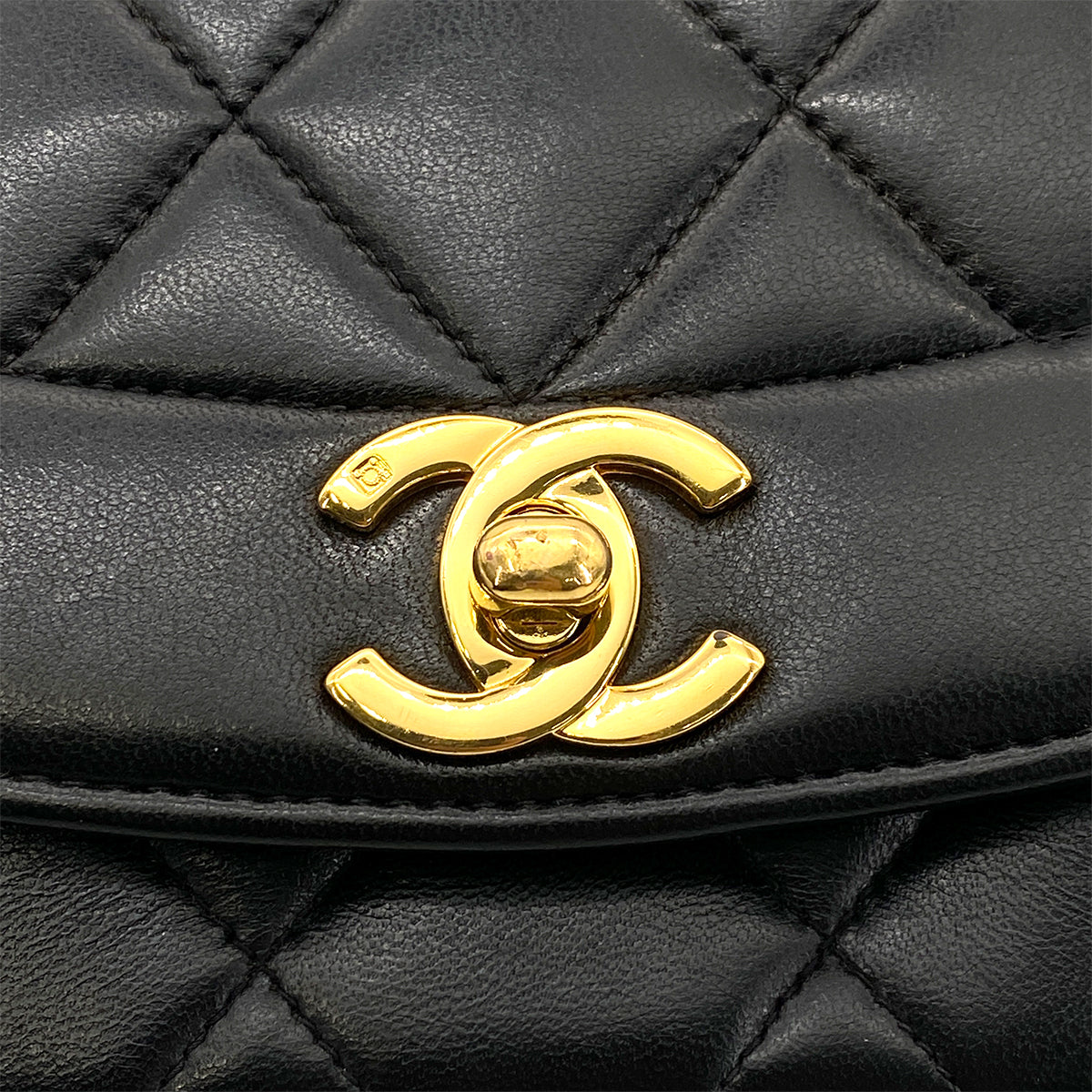 Luxury Promise Japan CHANEL VINTAGE DIANA SMALL CHAIN SHOULDER BAG BLACK LAMB SKIN 90263297