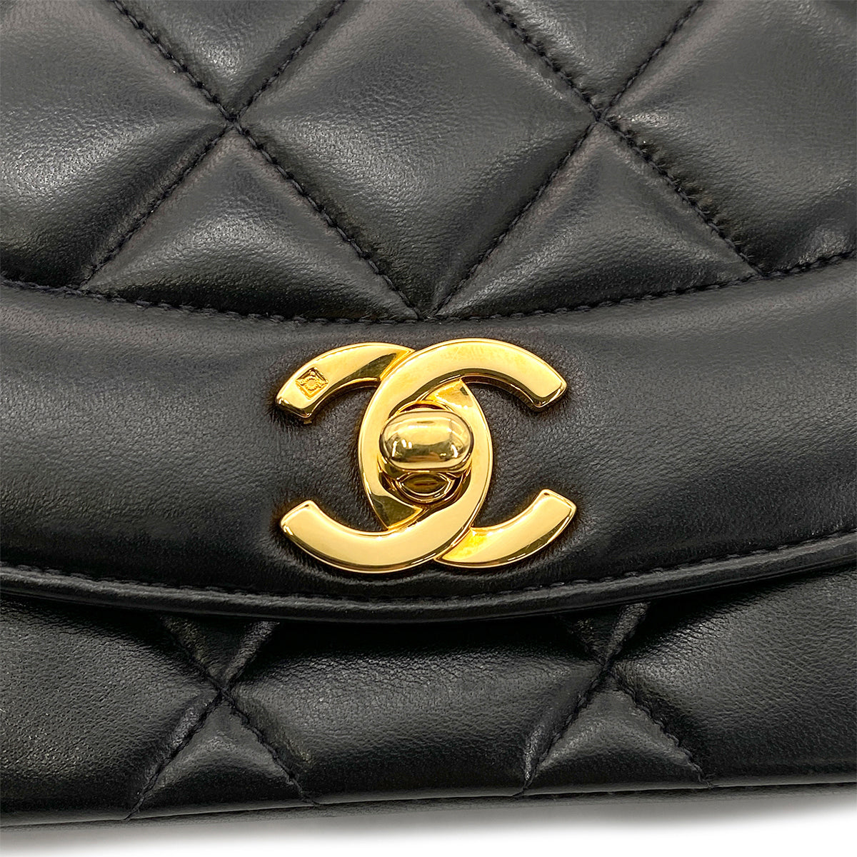 Luxury Promise Japan CHANEL VINTAGE DIANA SMALL CHAIN SHOULDER BAG BLACK LAMB SKIN 90264535