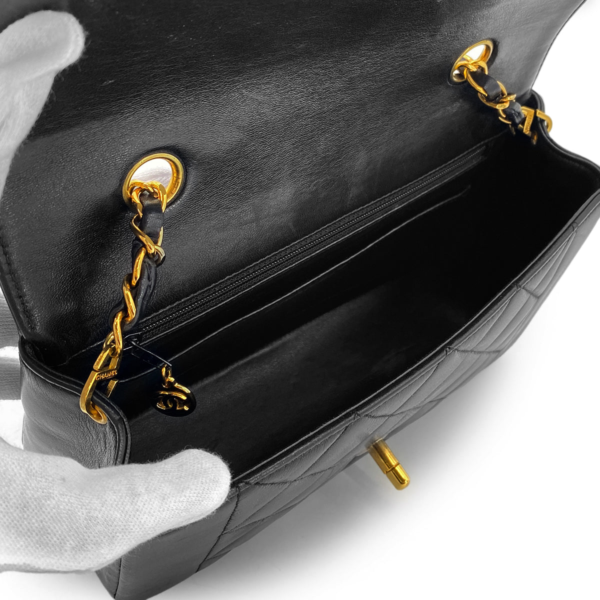 Luxury Promise Japan CHANEL VINTAGE DIANA SMALL CHAIN SHOULDER BAG BLACK LAMB SKIN 90268899