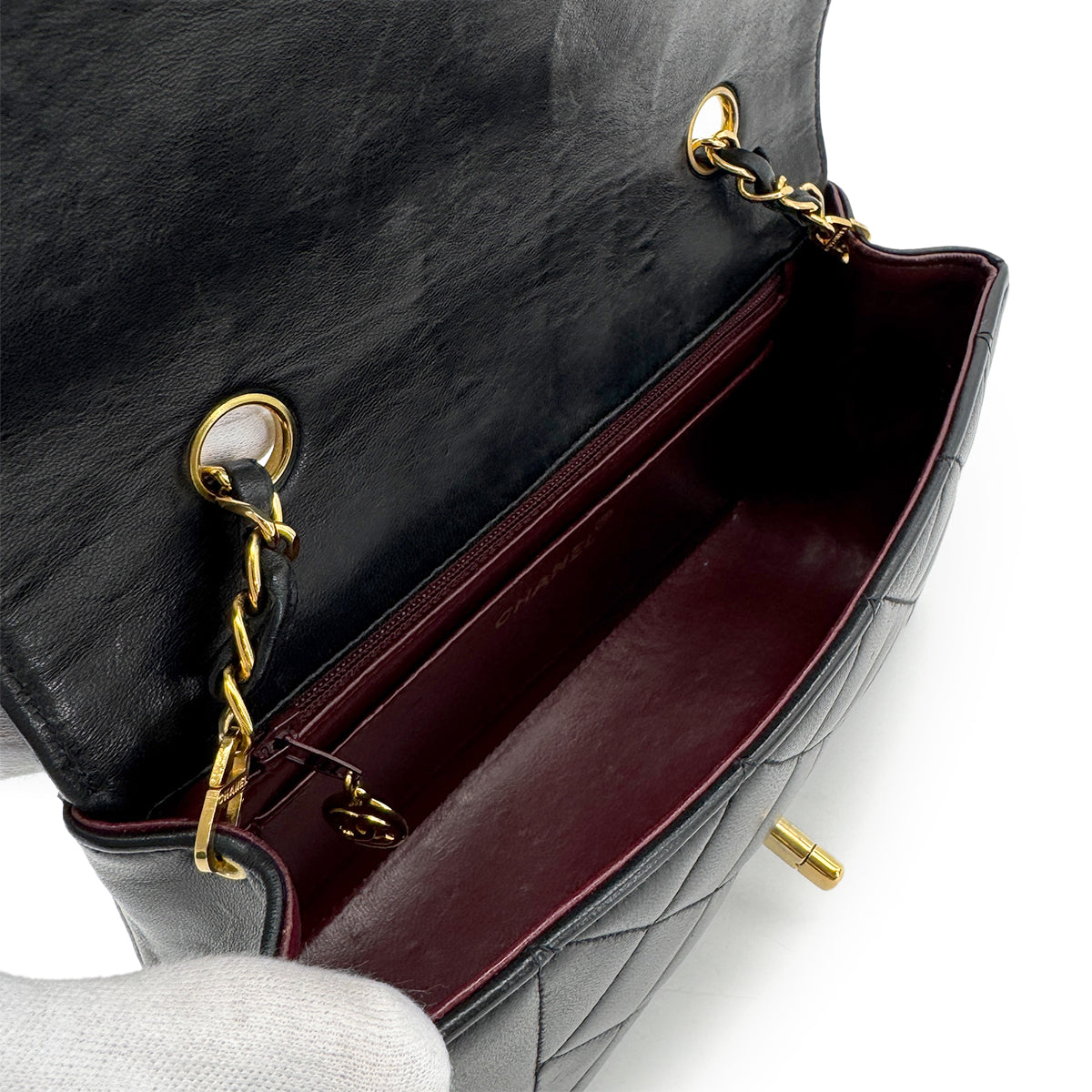 Luxury Promise Japan CHANEL VINTAGE DIANA SMALL CHAIN SHOULDER BAG BLACK LAMB SKIN 90279736
