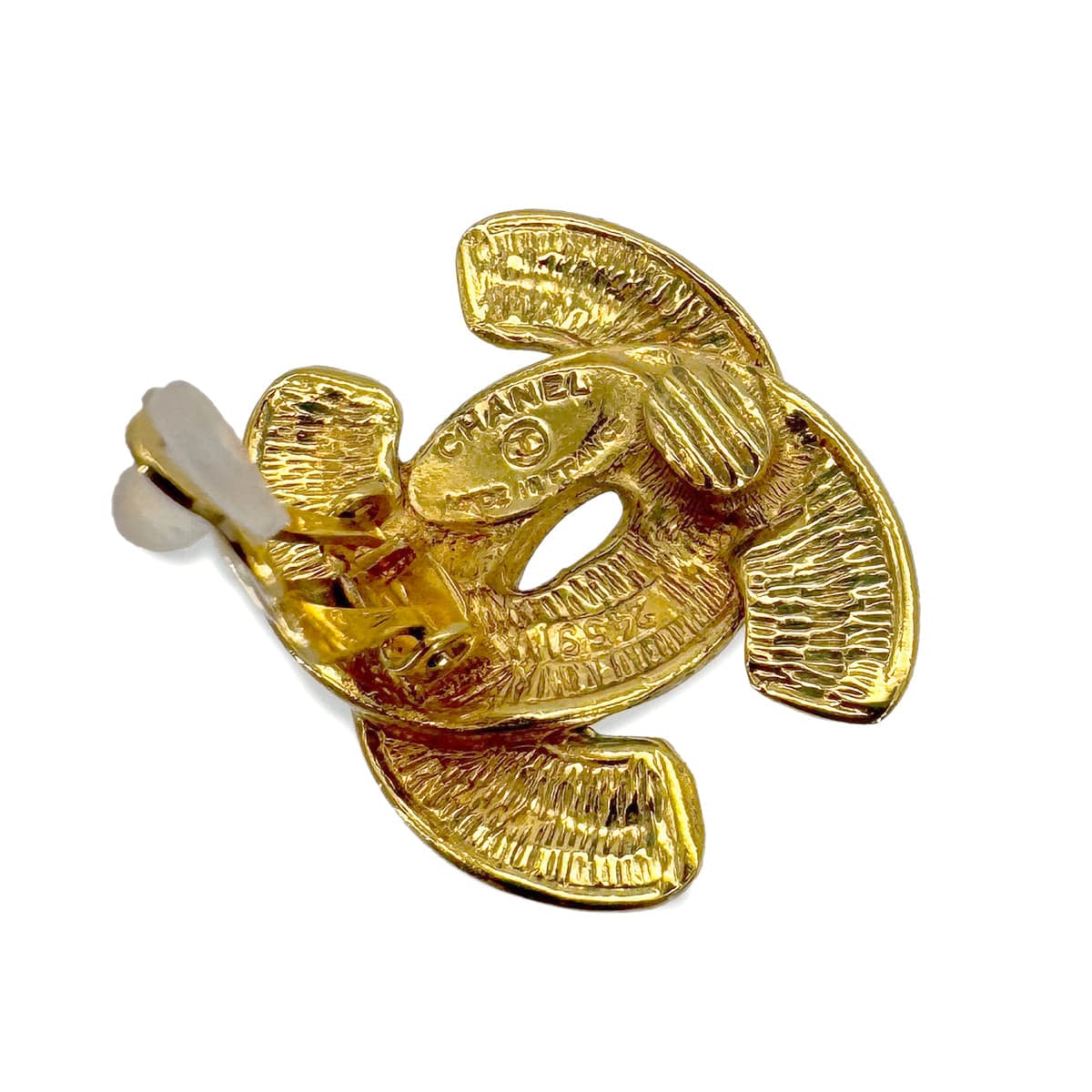 Luxury Promise Japan CHANEL VINTAGE EARRINGS COCOMARK MATELASSE GOLD ACCESSORY 90291249