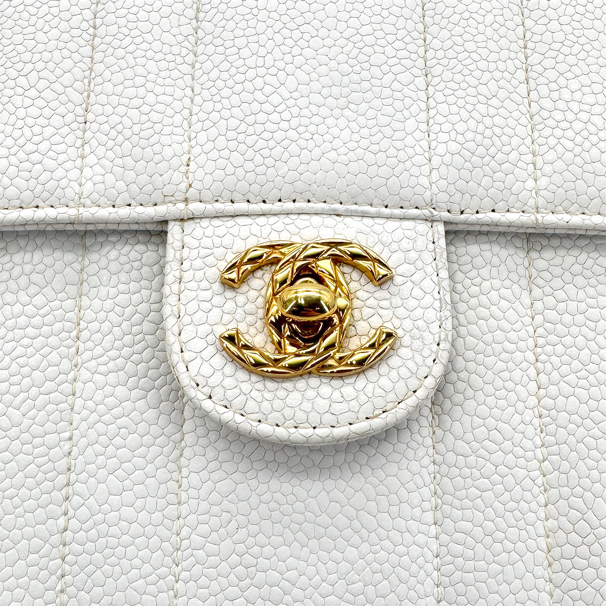 Luxury Promise Japan CHANEL VINTAGE MADEMOISELLE BIJOU CHAIN SHOULDER BAG WHITE CAVIAR SKIN 90281244