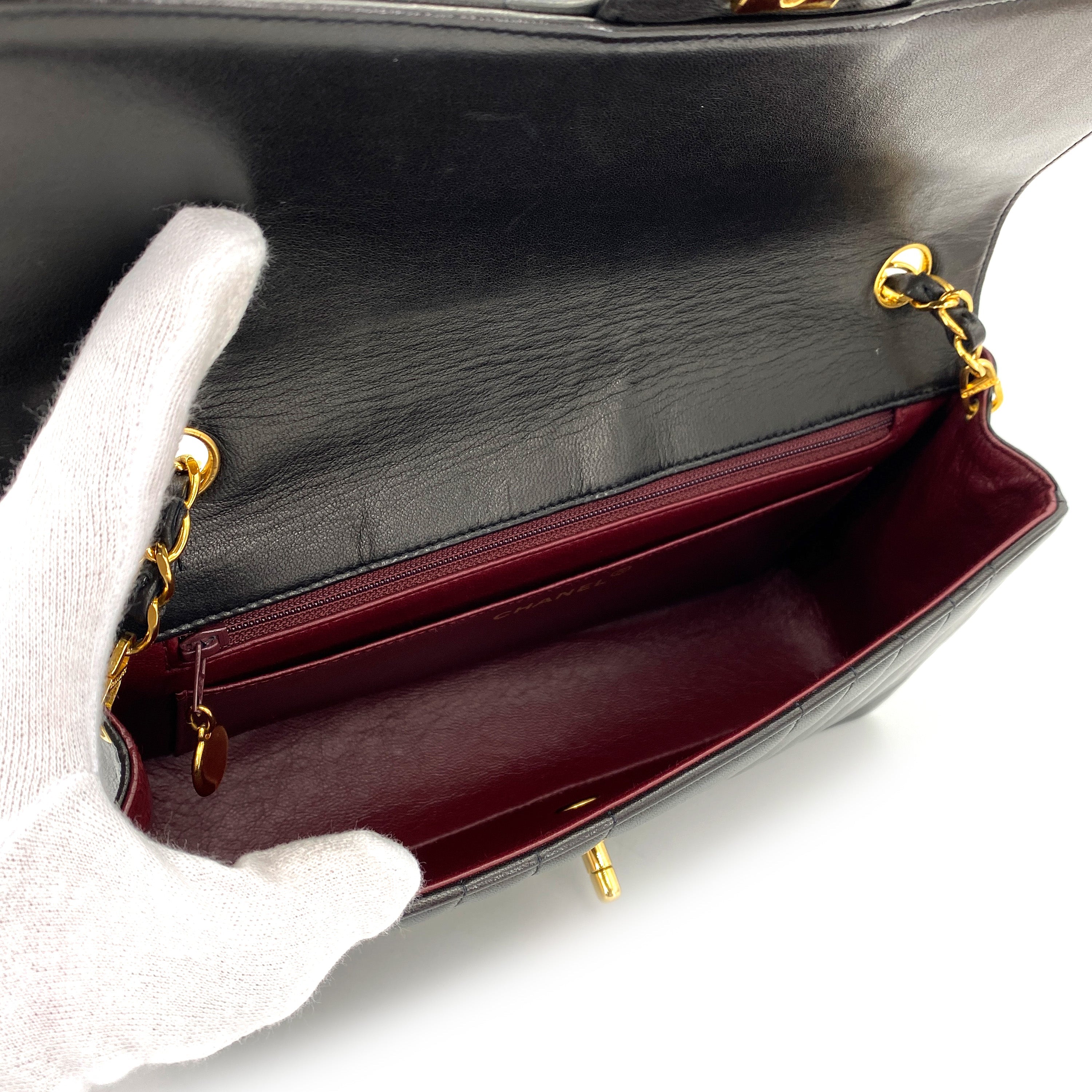 Luxury Promise Japan CHANEL VINTAGE MADEMOISELLE MEDIUM CHAIN SHOULDER BAG BLACK LAMB SKIN 90245052