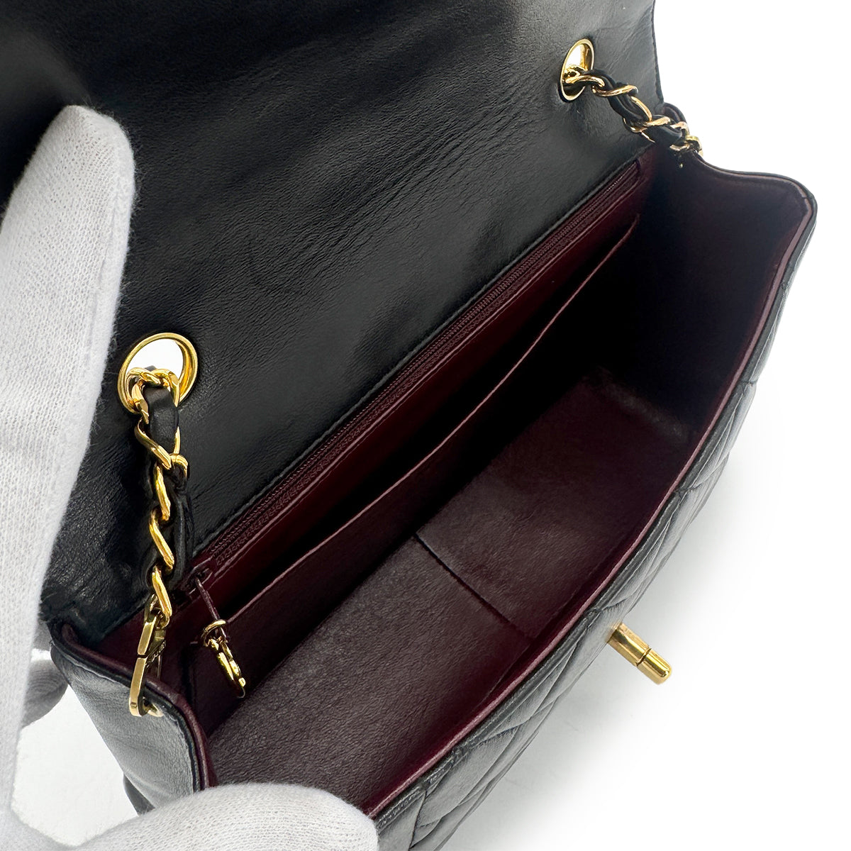 Luxury Promise Japan CHANEL VINTAGE MATELASSE CHAIN SHOULDER BAG BLACK LAMB SKIN 90277069