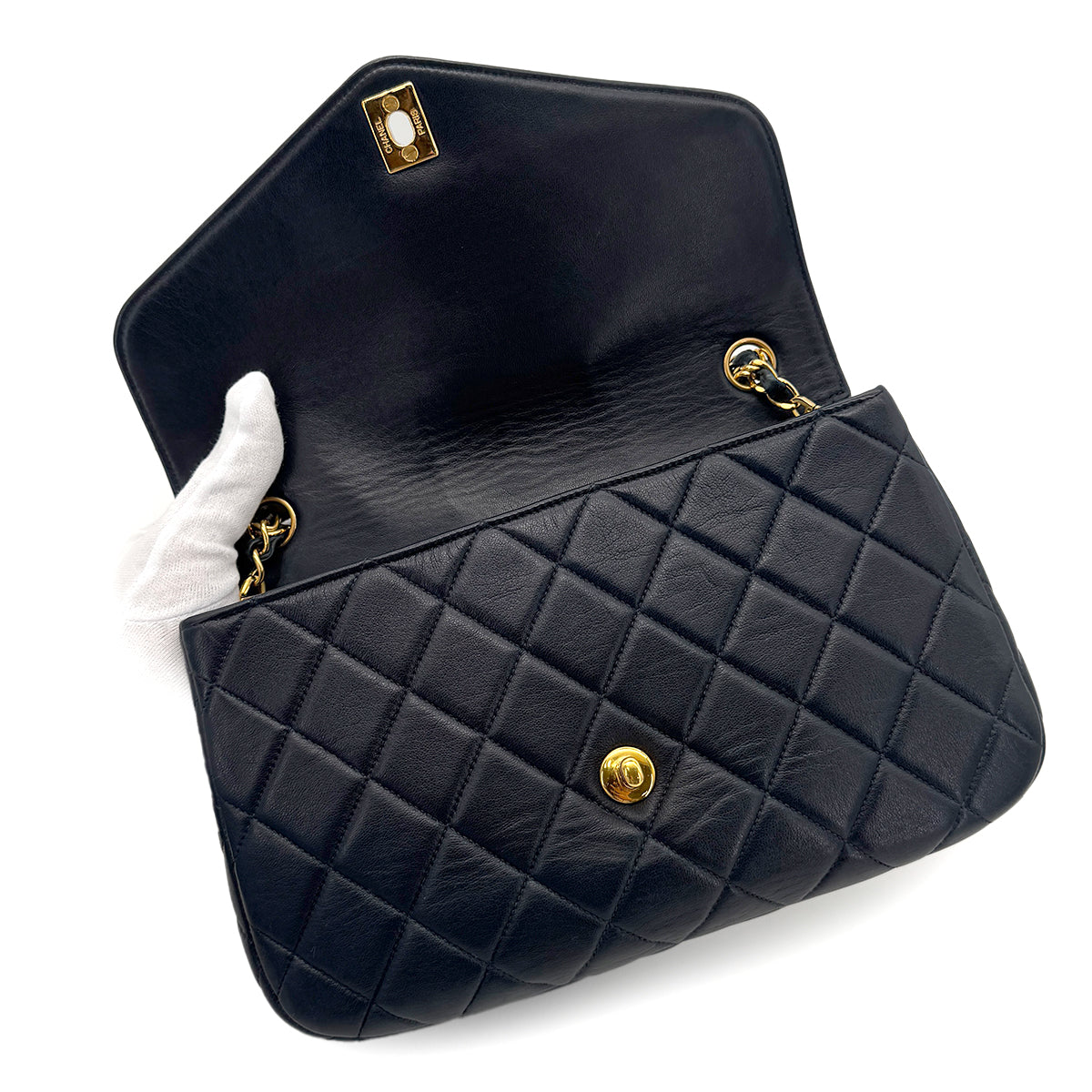 Luxury Promise Japan CHANEL VINTAGE MATELASSE CHAIN SHOULDER BAG NAVY LAMB SKIN 90269101