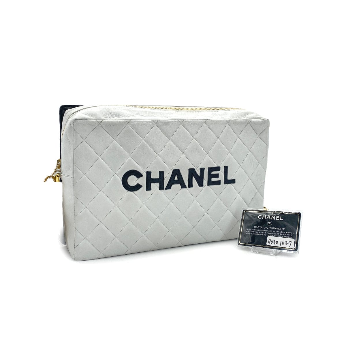 Luxury Promise Japan CHANEL VINTAGE MATELASSE CHAIN SHOULDER BAG WHITE BLACK LAMB SKIN 90301637