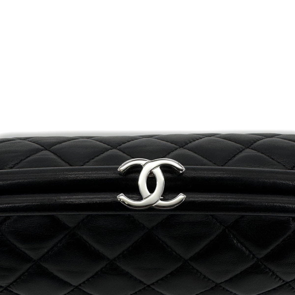 Luxury Promise Japan CHANEL VINTAGE MATELASSE CLUTCH BAG BLACK LAMB SKIN 90286011