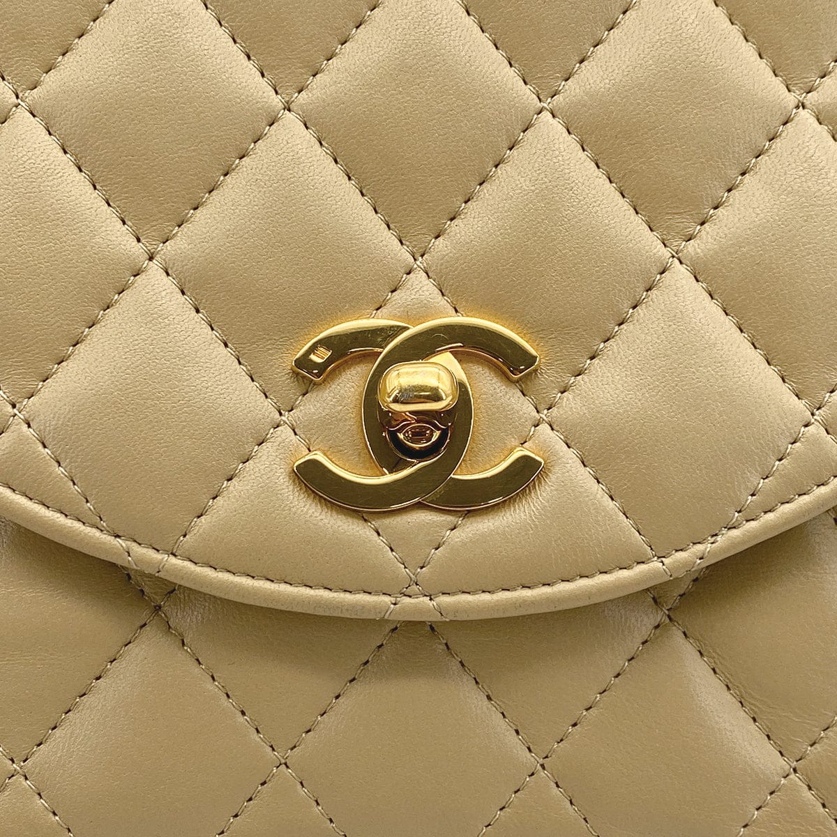 Luxury Promise Japan CHANEL VINTAGE MATELASSE HALF MOON CHAIN SHOULDER BAG BEIGE LANB SKIN 90302928