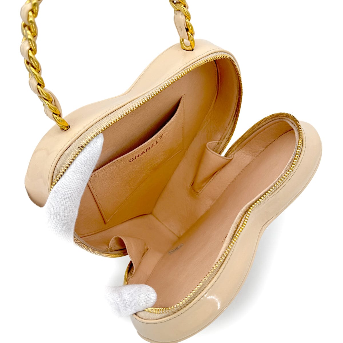 Luxury Promise Japan CHANEL VINTAGE MATELASSE HEART VANITY HAND BAG BEIGE BLACK ENAMEL 90297257