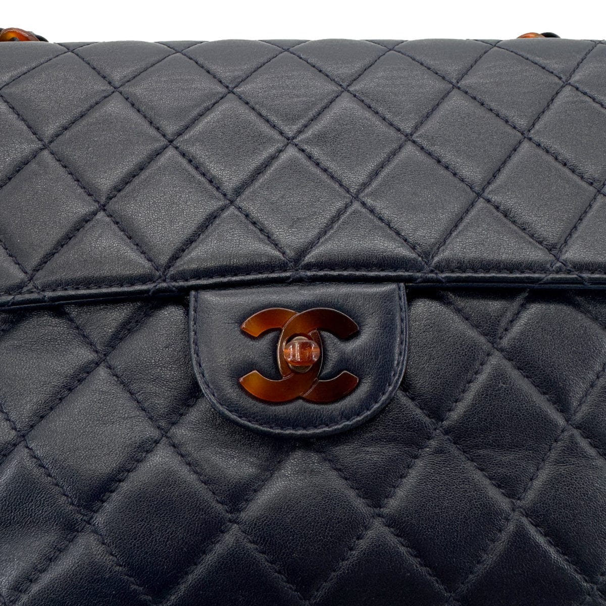 Luxury Promise Japan CHANEL VINTAGE MATELASSE TORTOISESHELL CHAIN SHOULDER BAG NAVY LAMB SKIN 90280642