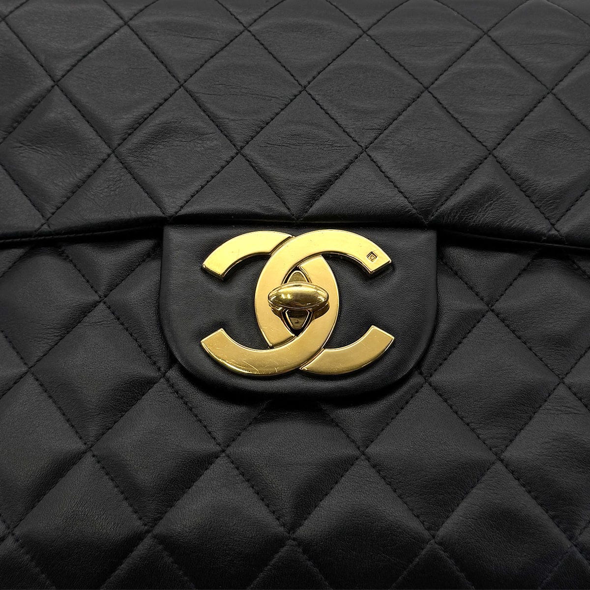 Luxury Promise Japan CHANEL VINTAGE MAXI MATELASSE 34 CHAIN SHOULDER BAG BLACK LAMB SKIN 90299307
