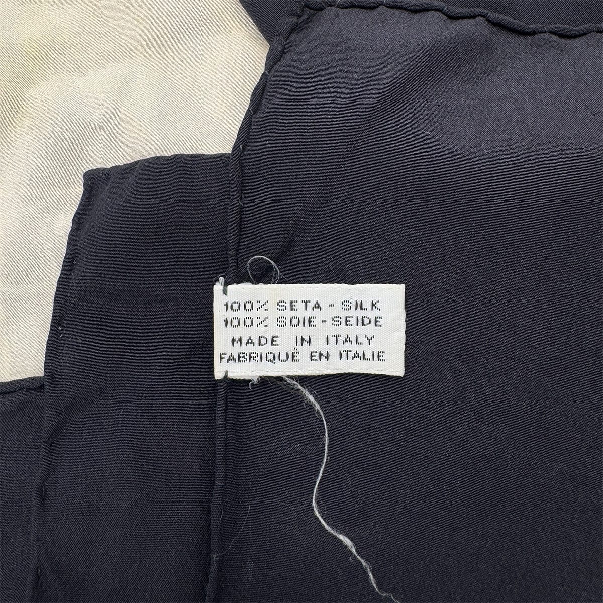 Luxury Promise Japan CHANEL VINTAGE SCARF MATELASSE CHAIN BAG PATTERN MULTICOLOR SILK 90292120