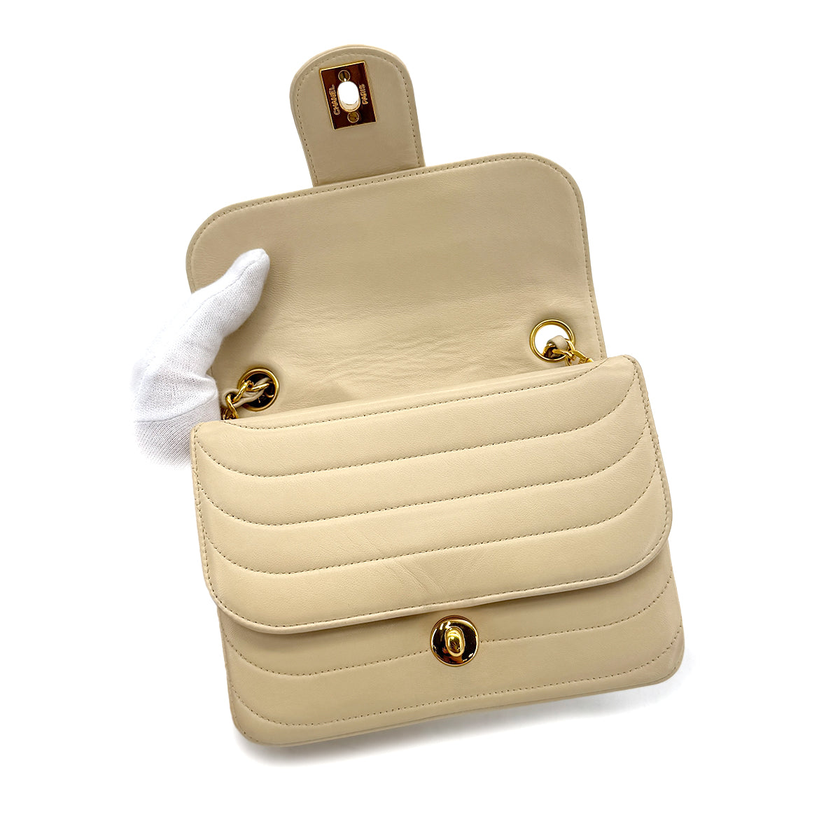 Luxury Promise Japan CHANEL VINTAGE SEAGULL CHAIN SHOULDER FLAP BAG BEIGE LAMB SKIN 90286582