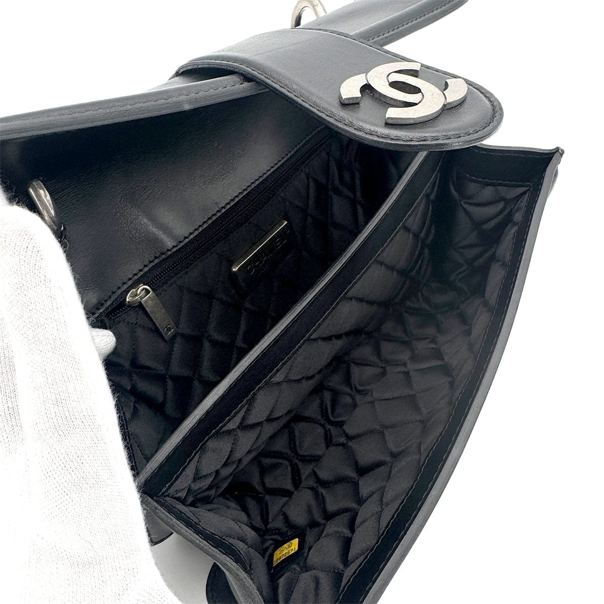 Luxury Promise Japan CHANEL VINTAGE TURN LOCK SHOULDER BAG BLACK CALF SKIN 90275620