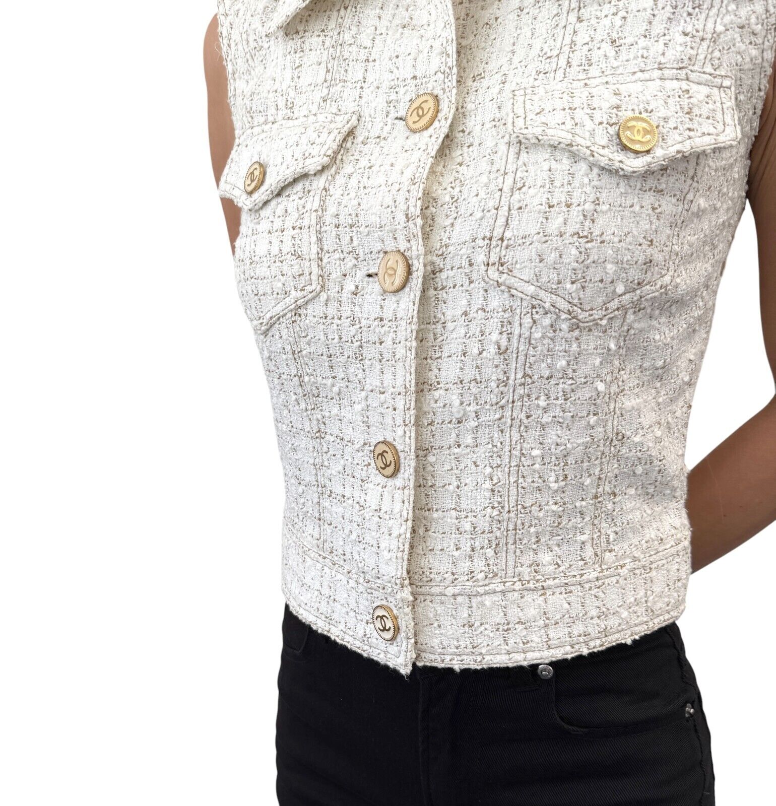 Luxury Promise Japan CHANEL Vintage 01P CC Mark Logo Sleeveless Vest Jacket #36 White Cotton Button