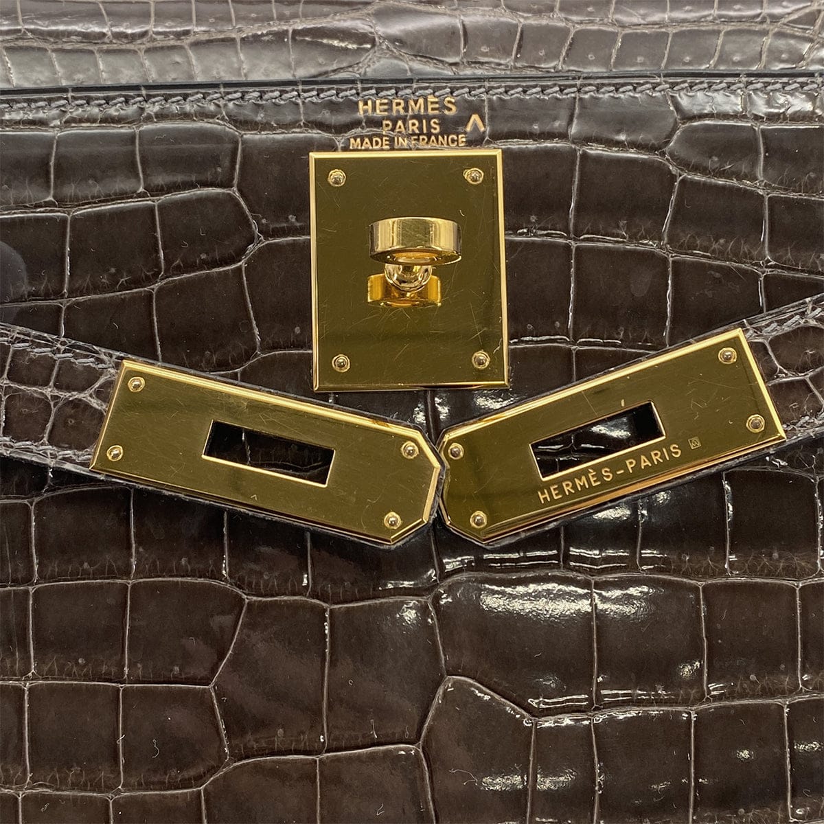 Luxury Promise Japan HERMES KELLY 28 GRIS ELEPHANT POROSUS CROCODILE HAND SHOULDER BAG 2001 SQUARE E GOLD HARDWARE 90323190