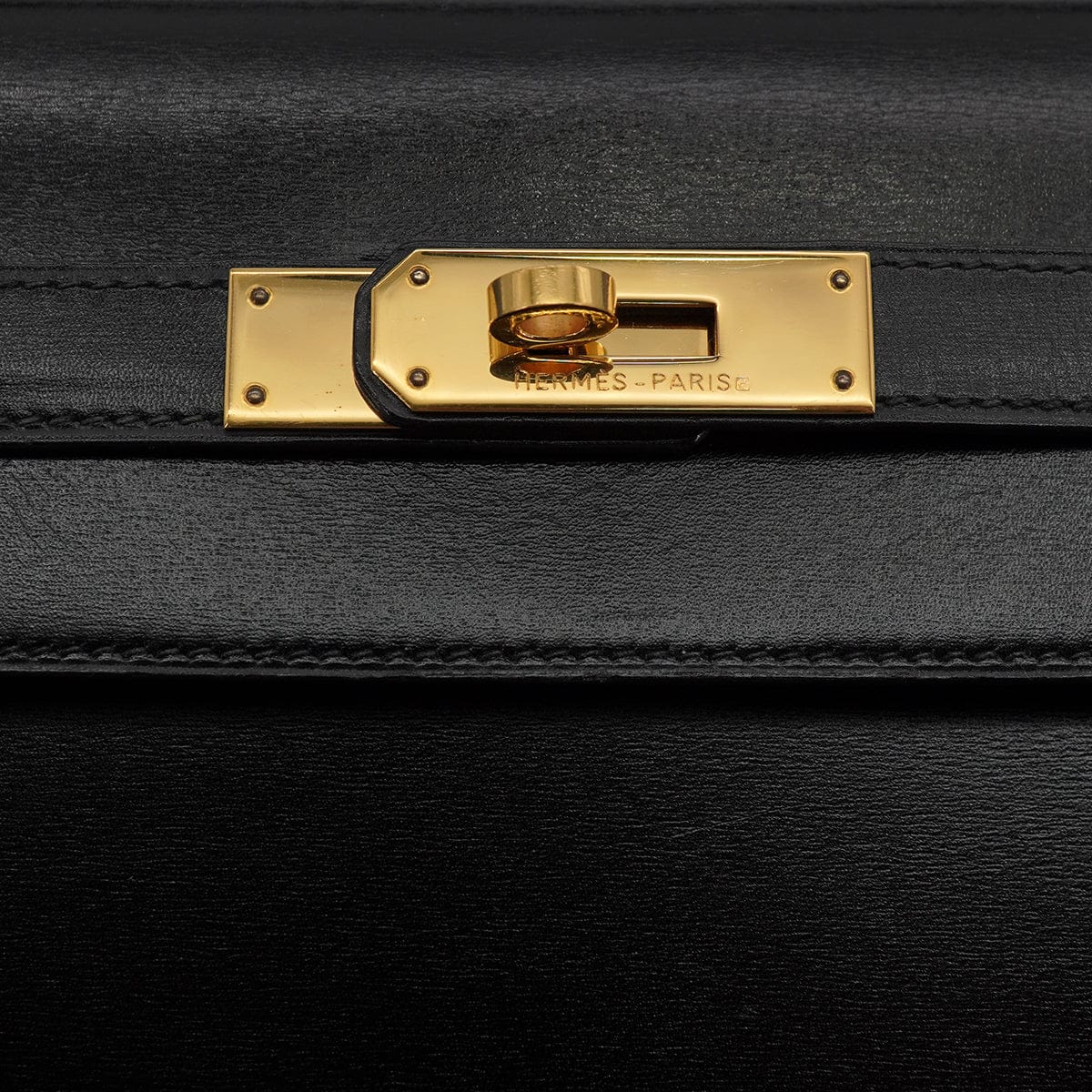 Luxury Promise Japan HERMES KELLY 32 SELLIER BLACK BOXCALF HAND SHOULDER BAG 1990 CIRCLE T GOLD HARDWARE 90328917