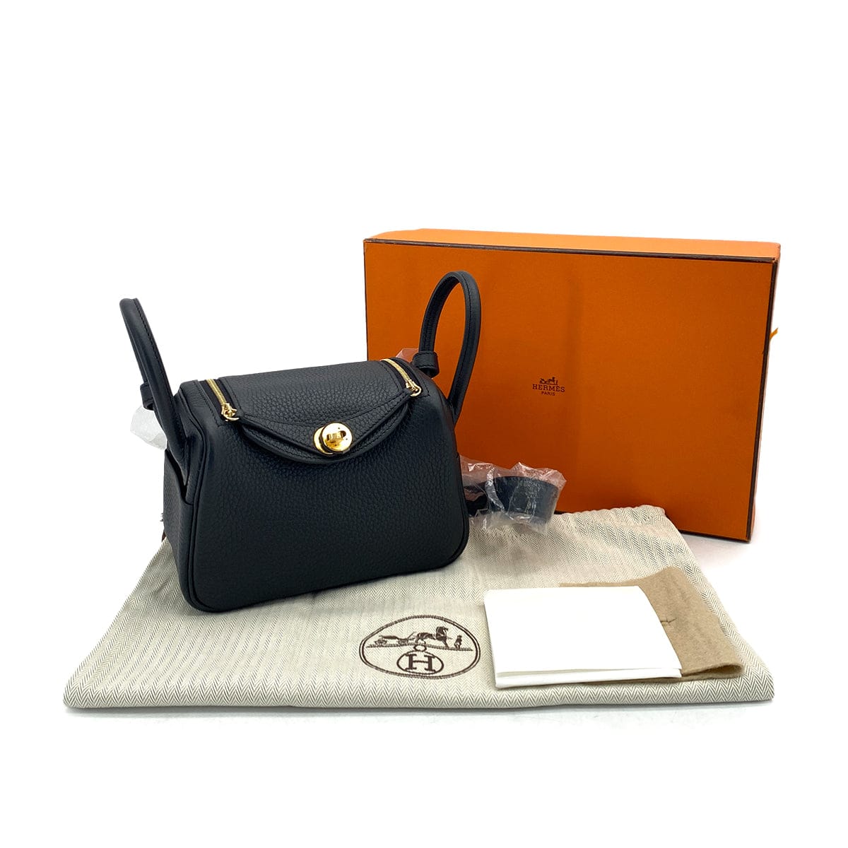 Luxury Promise Japan HERMES LINDY MINI BLACK TAURILLON CLEMENCE SHOULDER BAG 2025 K STAMP GOLD HARDWARE 90327289