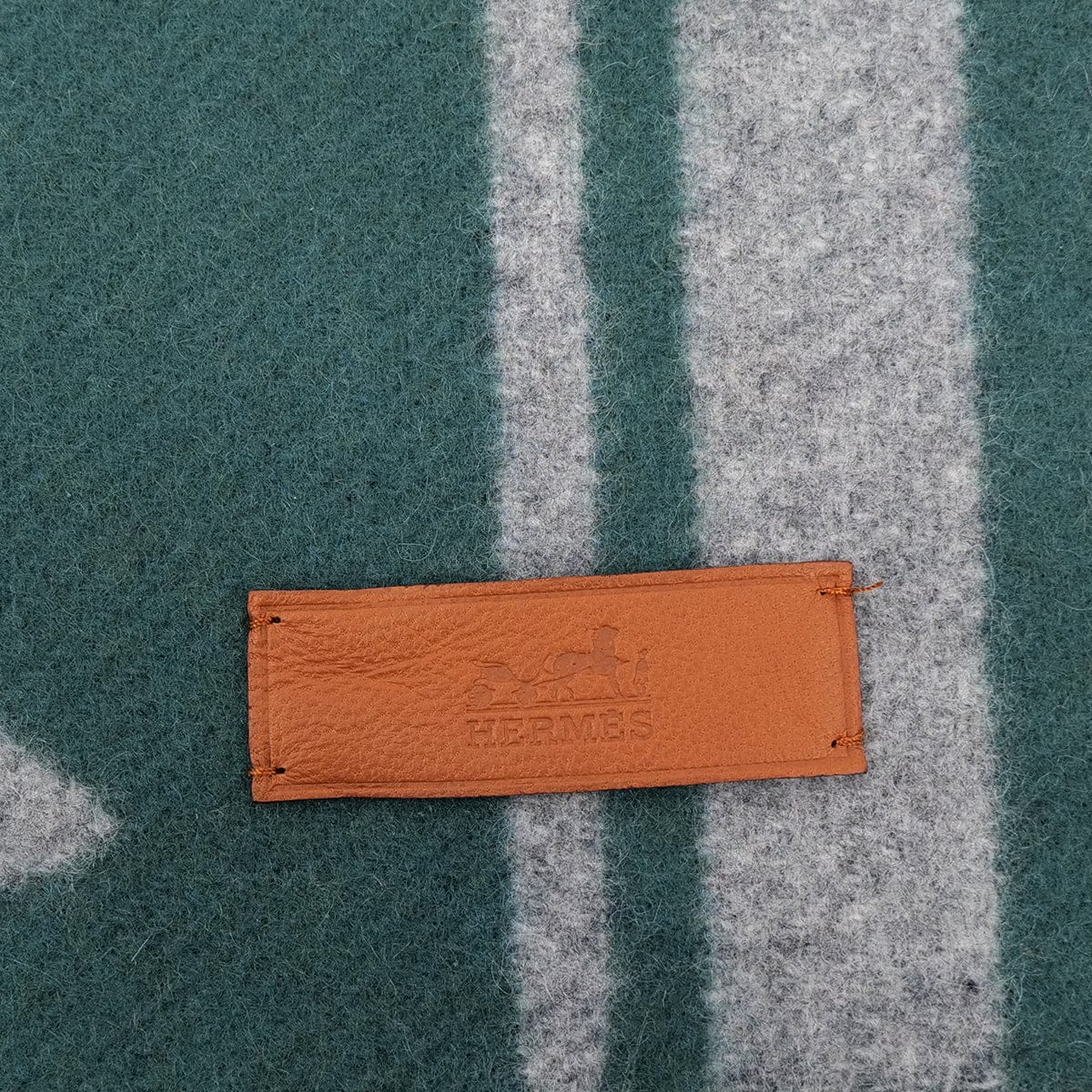 Luxury Promise Japan HERMES TETE A COU WINTER SCARF VERT CYPRES GRIS CHINE CASHMERE ACCESSORY 90319703