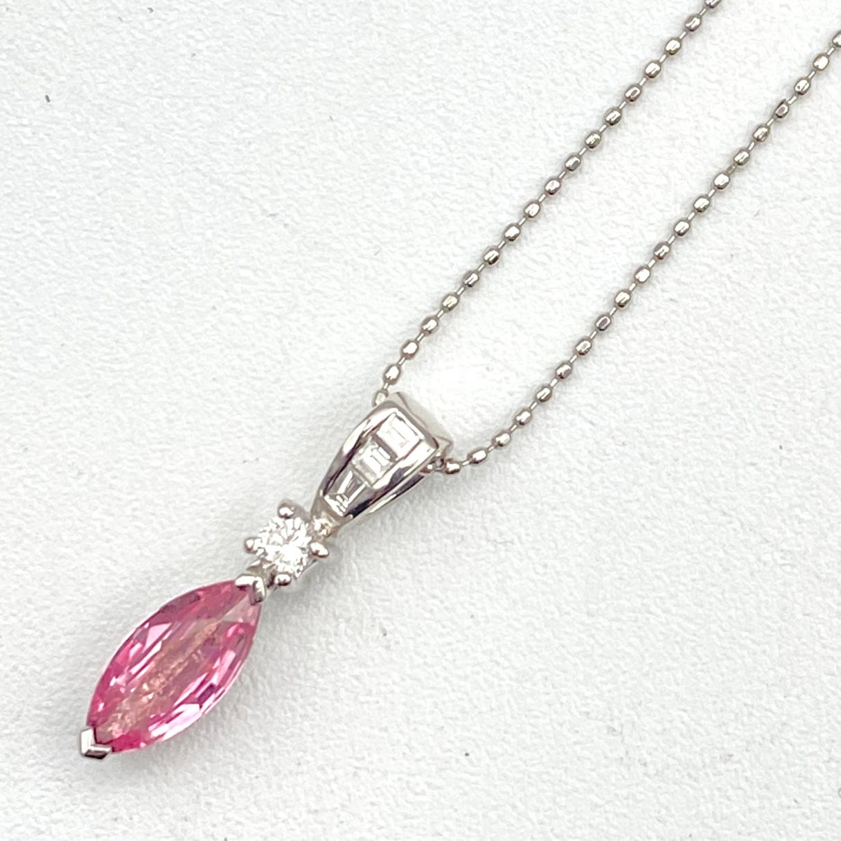 Luxury Promise Japan PT850/900 Paparazzi S Necklace PA 0.954 DA 0.15 3.6g Other
Normal 25-55225-0