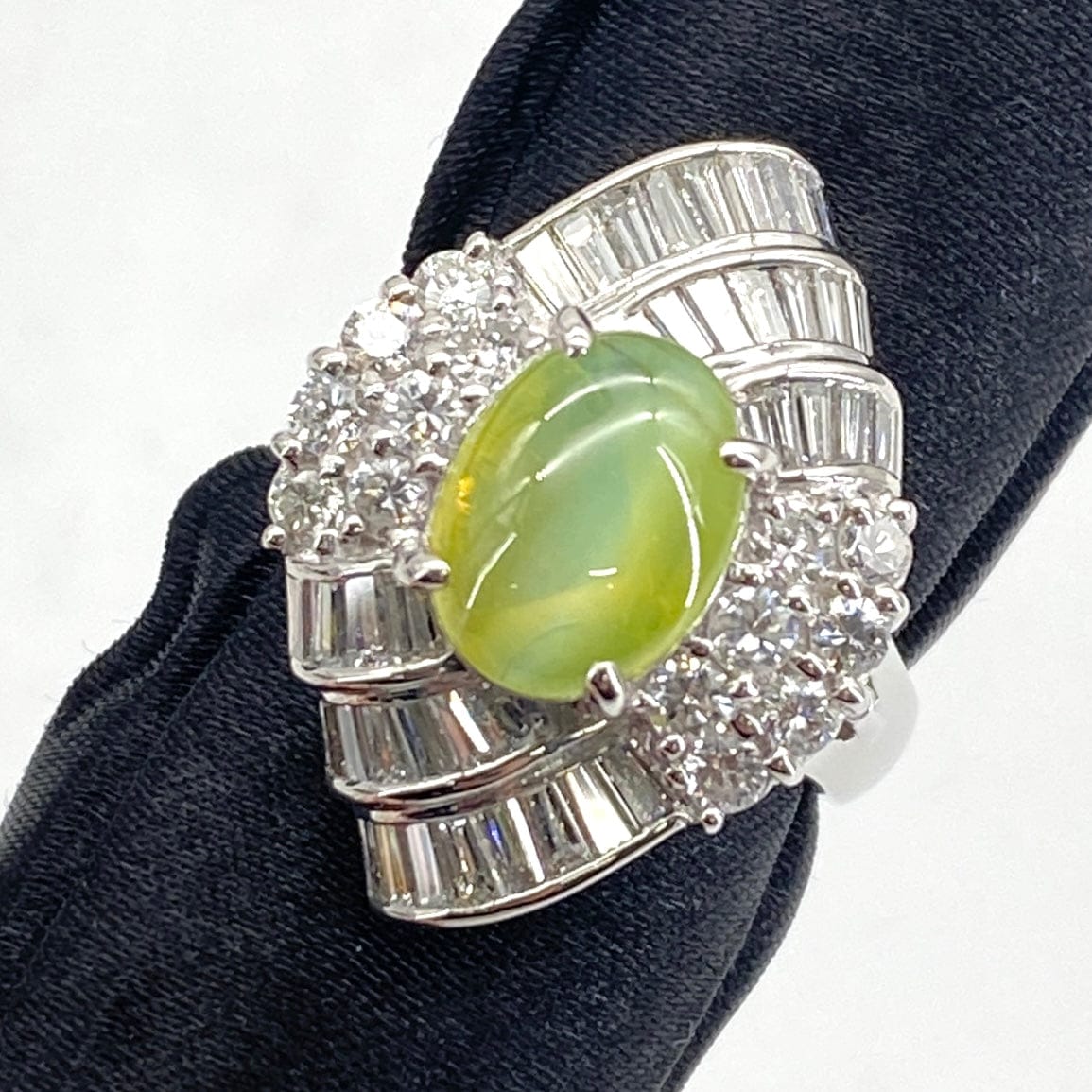 Luxury Promise Japan Pt900 Chrysoberyl Cat's Ring KCA2.64 D1.36 11.6g US5.5 54018