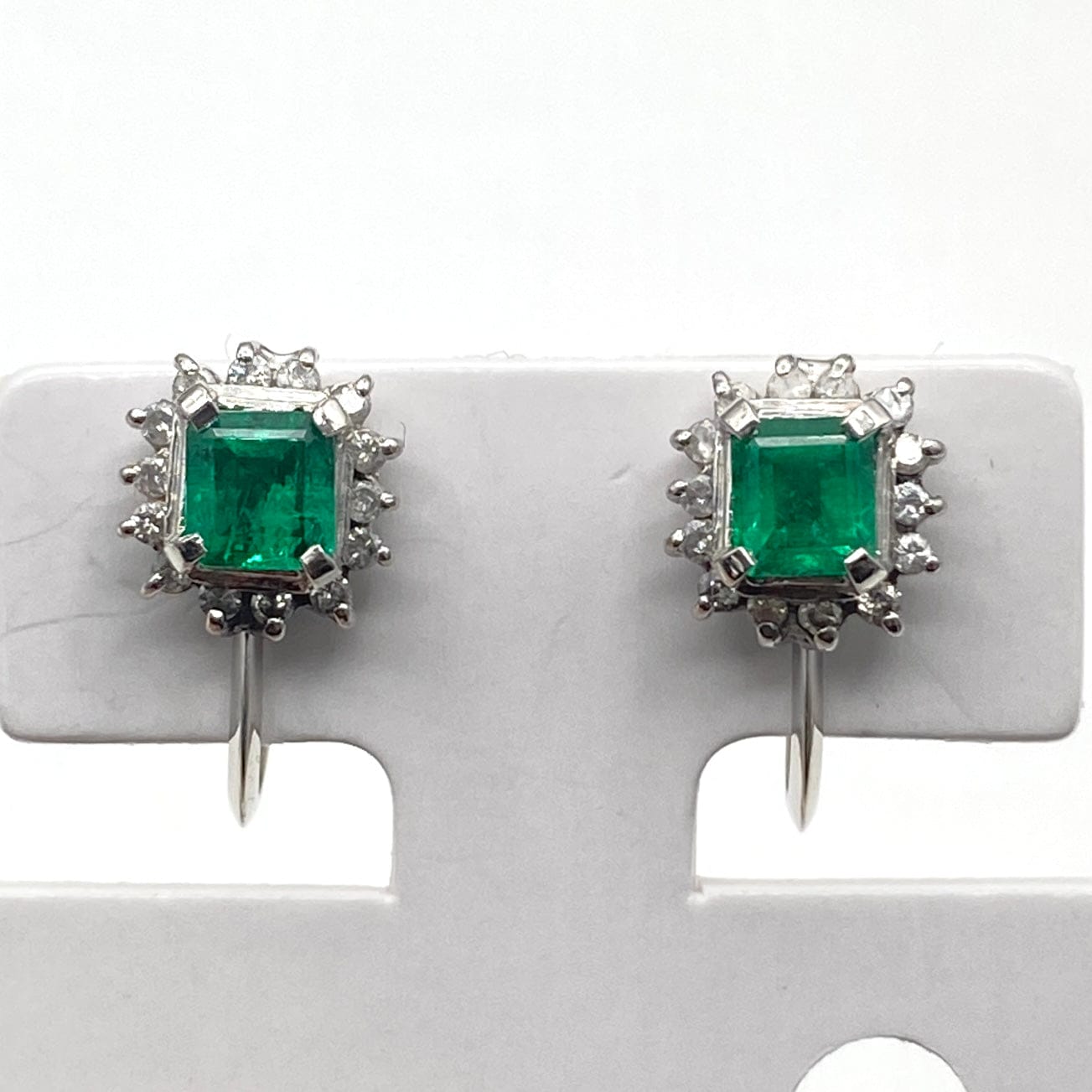 Luxury Promise Japan Pt900 Emerald Earrings E0.52 E0.28 D0.1*2 4.6g GRJsorting 53802