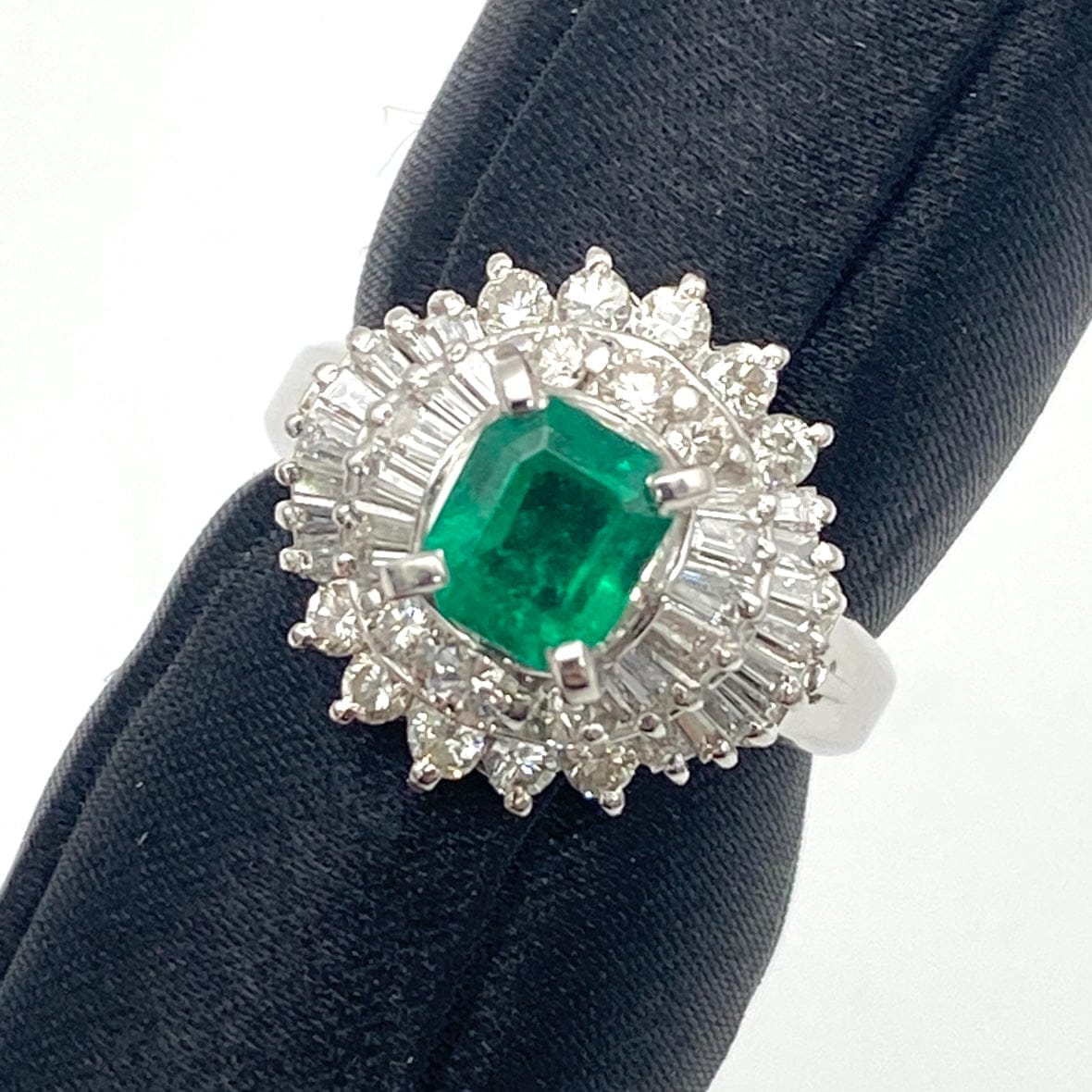 Luxury Promise Japan Pt900 Emerald Ring E0.79 D0.87 7.48g US5.25 53056
