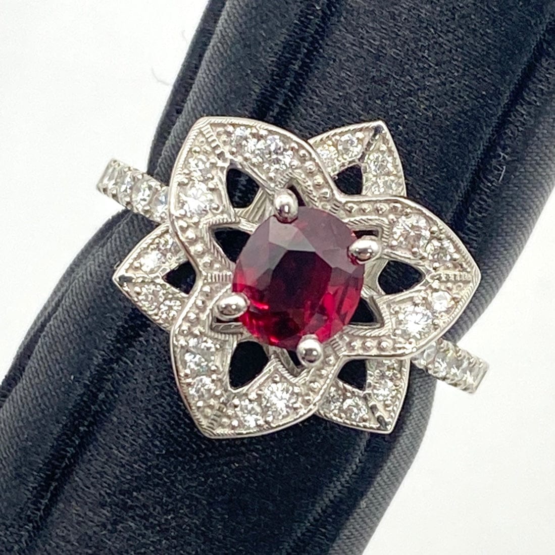 Luxury Promise Japan Pt900 Ruby Ring R1.04 D0.37 Thailand GIA/GRJ Sorting 6.9g US6.5 51744
