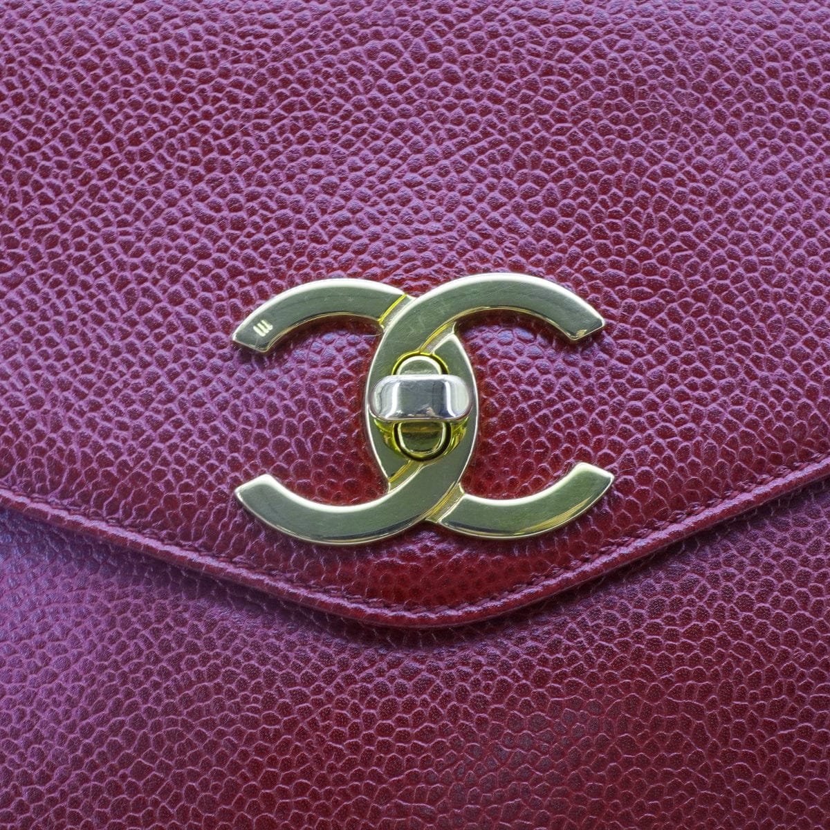 VINTAGE CHANEL CHAIN SHOULDER BAG RED CAVIAR SKIN GOLD HARDWARE 90343412